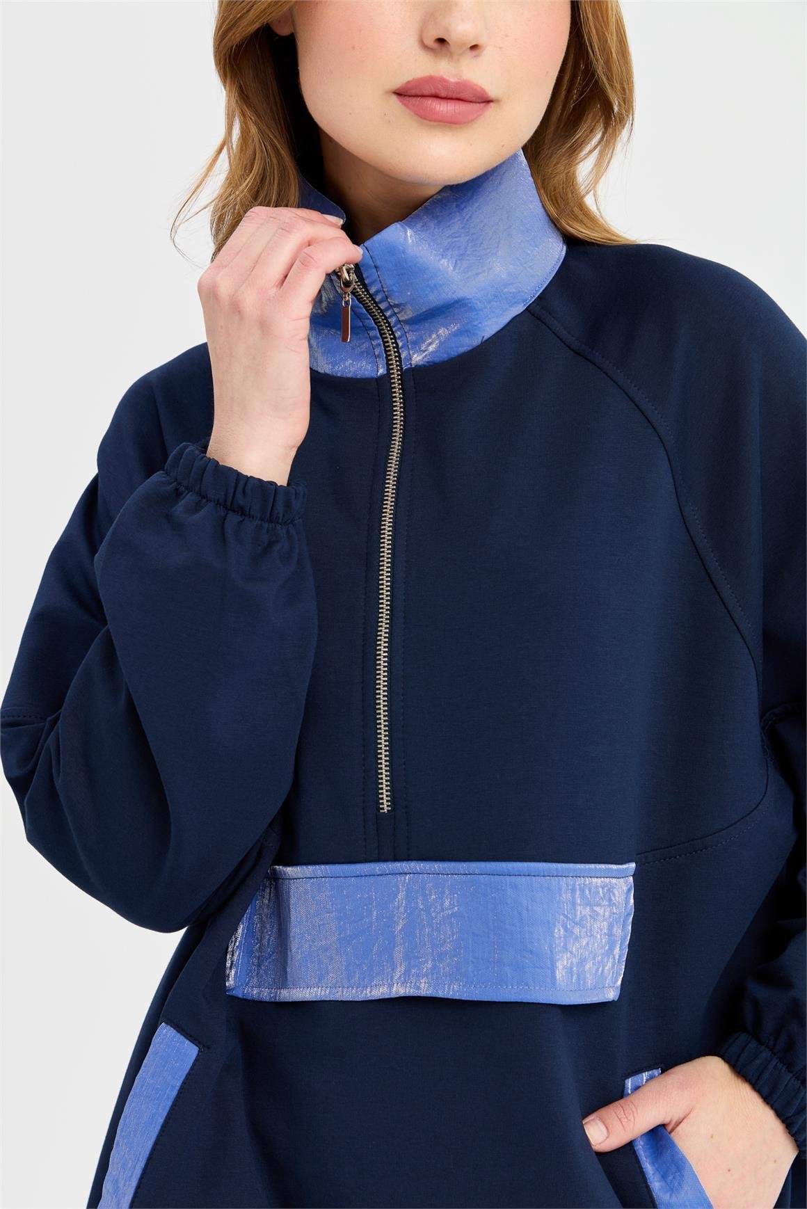Parlak Garnili Sweatshirt  Laci