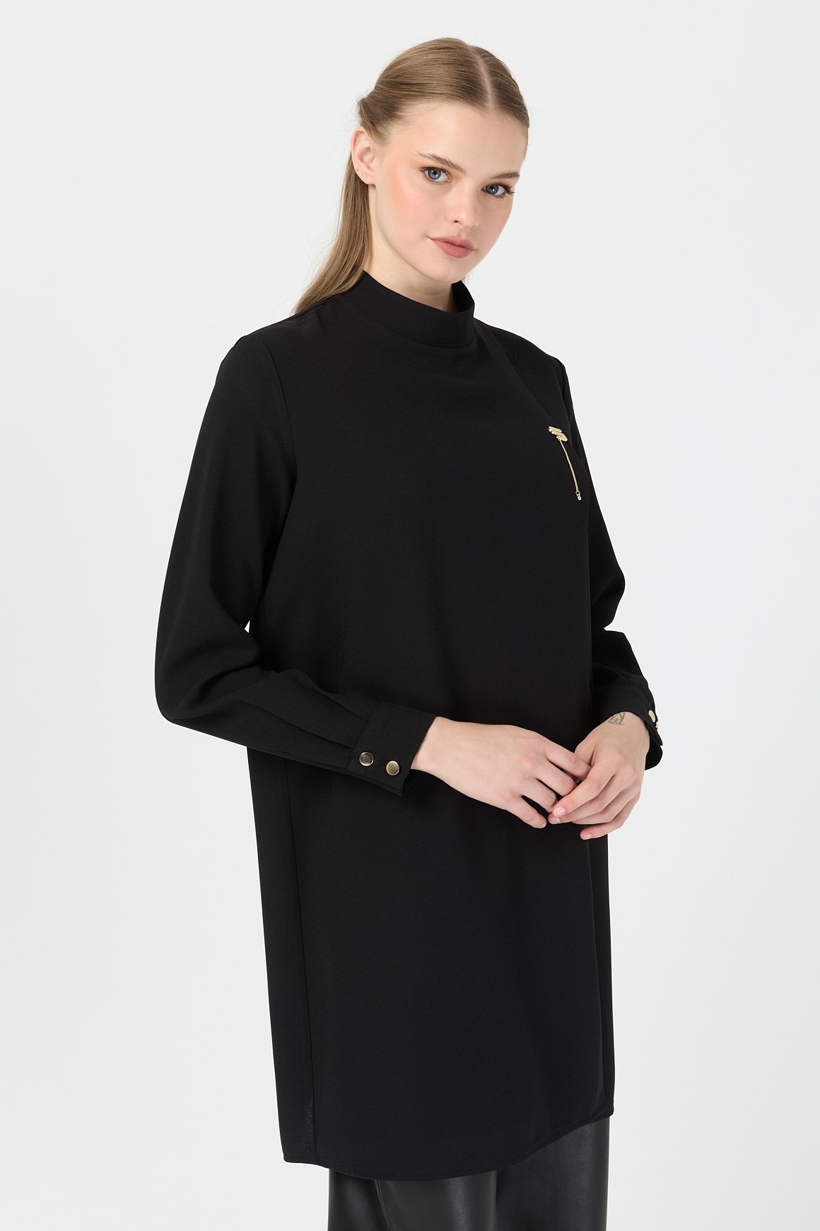 Pili Detaylı Tunik  Siyah