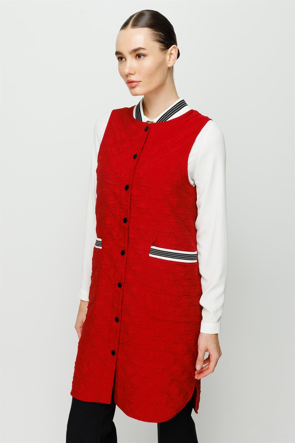 Lightweight Fabric Rib Detailed Vest - Red
