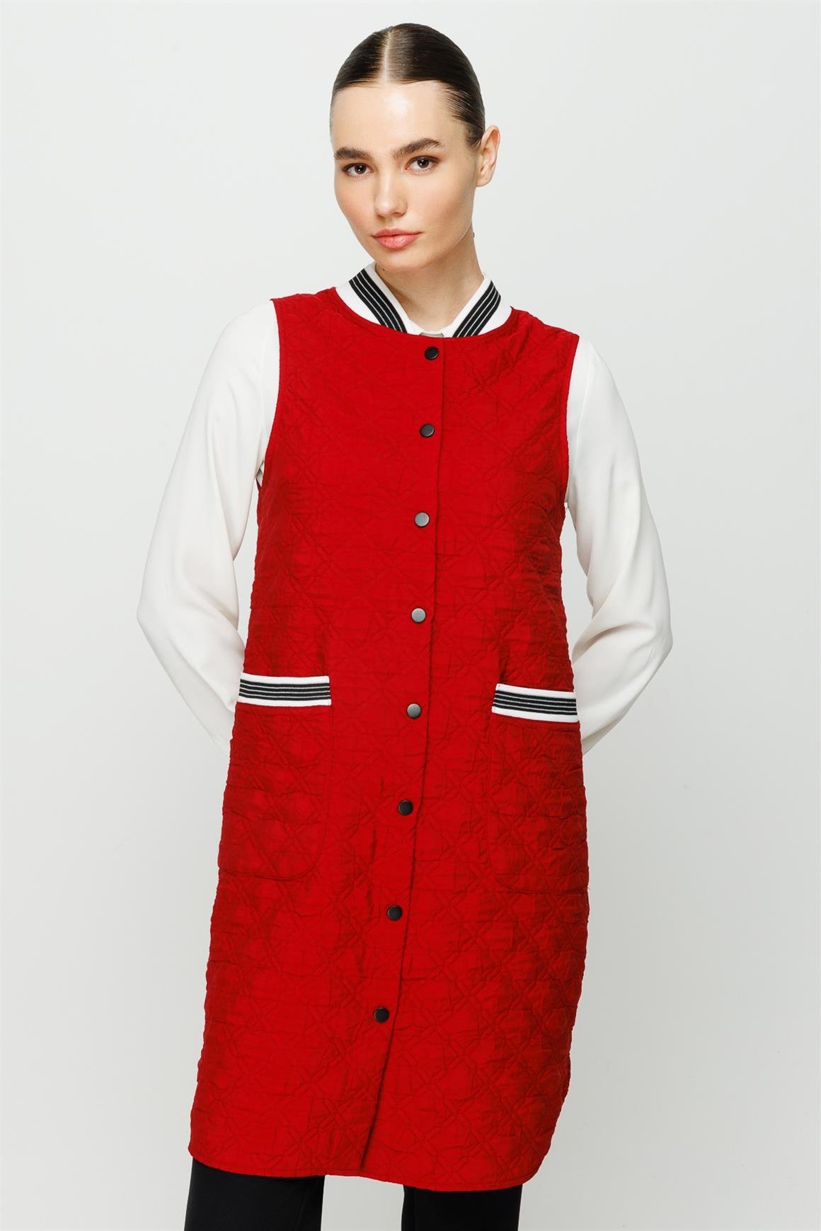 Lightweight Fabric Rib Detailed Vest - Red