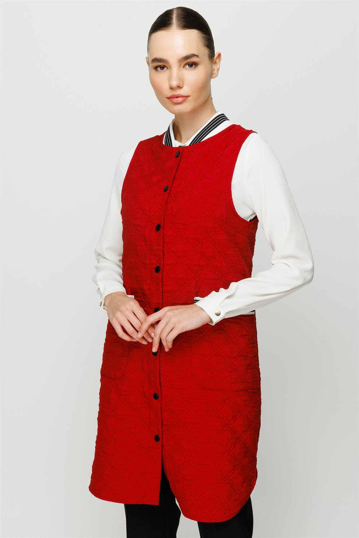 Lightweight Fabric Rib Detailed Vest - Red