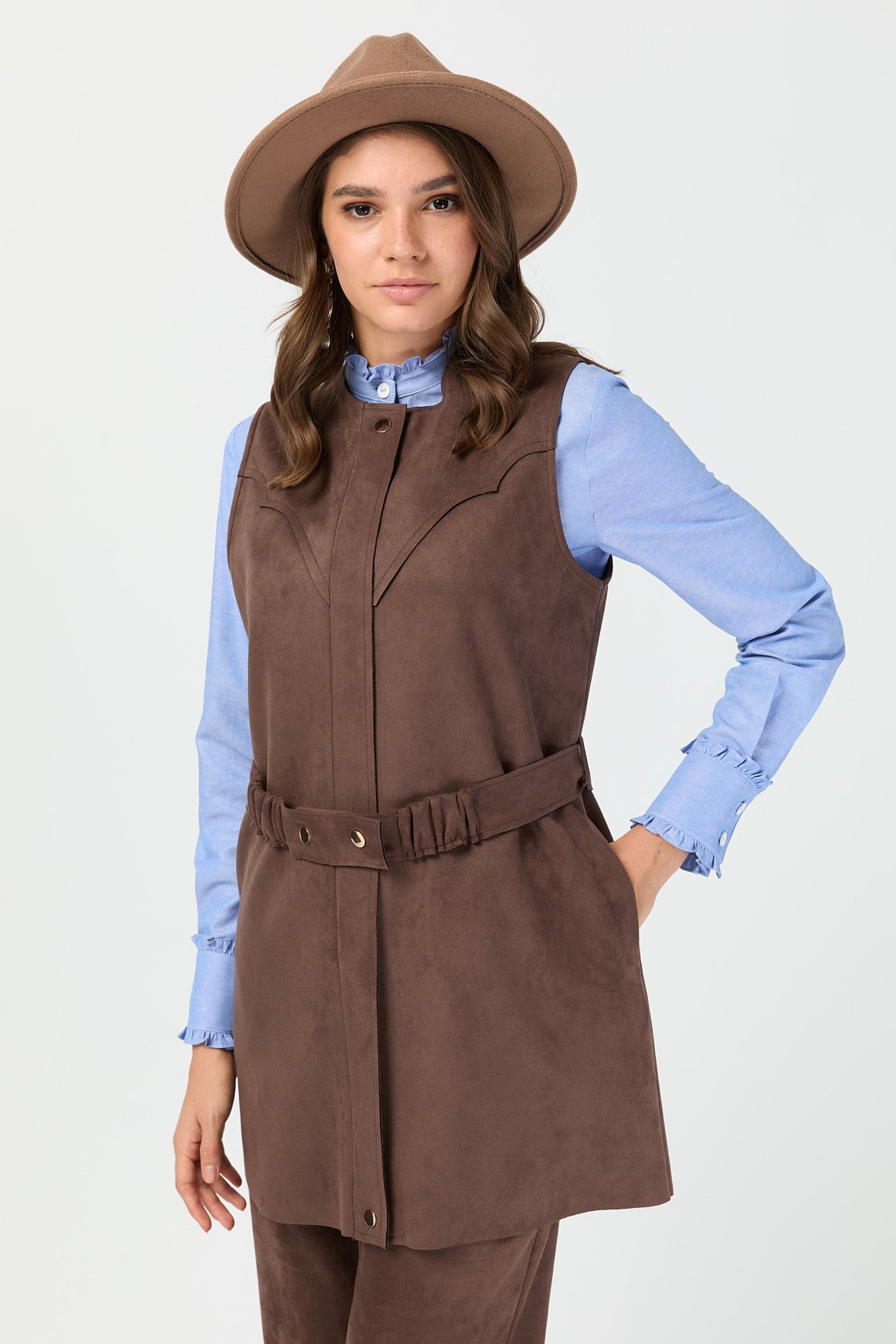 Kemer Detaylı Süet Yelek  Kahve