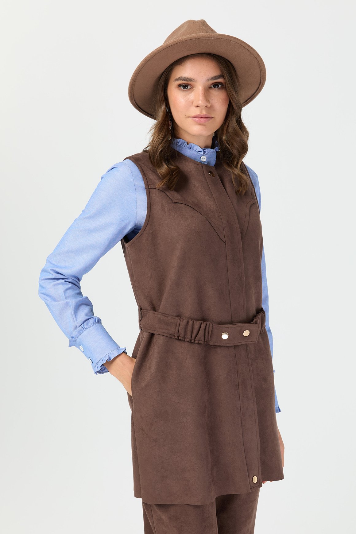 Kemer Detaylı Süet Yelek  Kahve