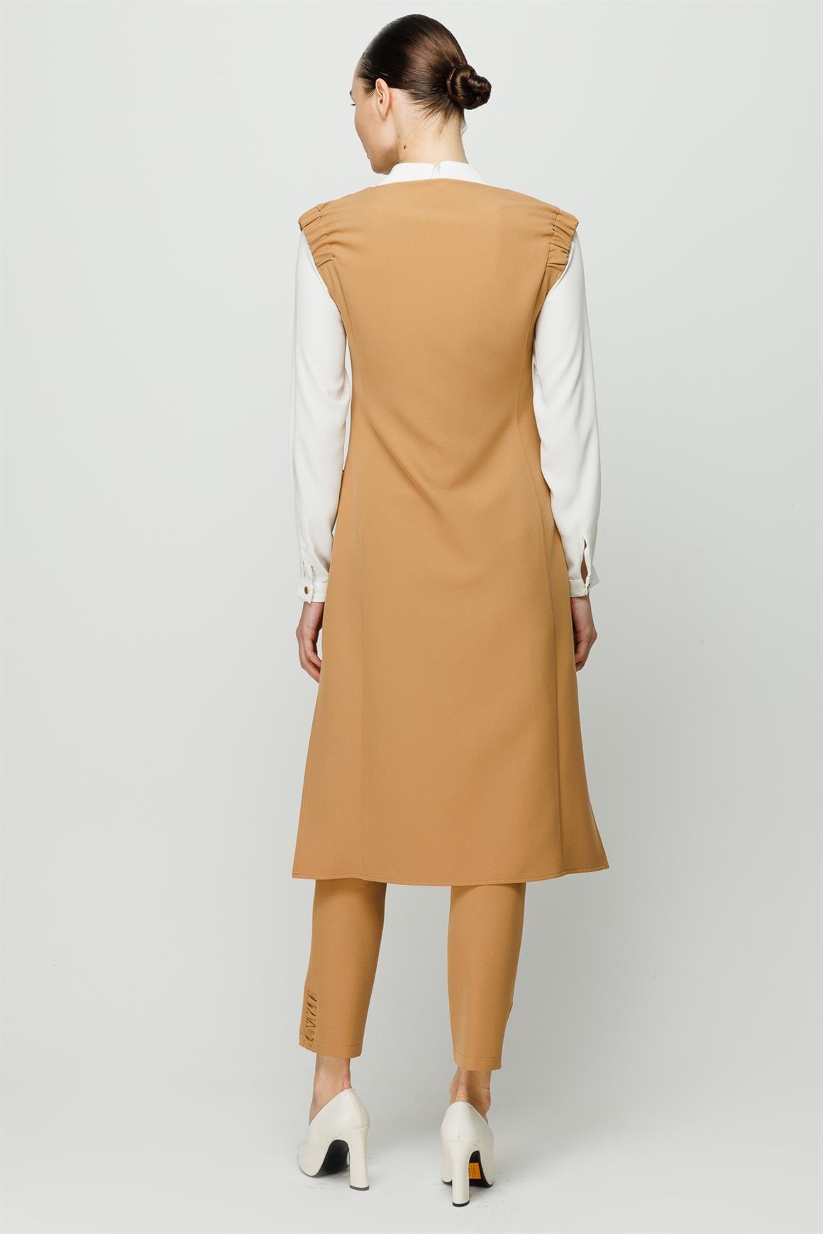 Kruvaze Kapamalı Yelek Pantolon Takım  Camel