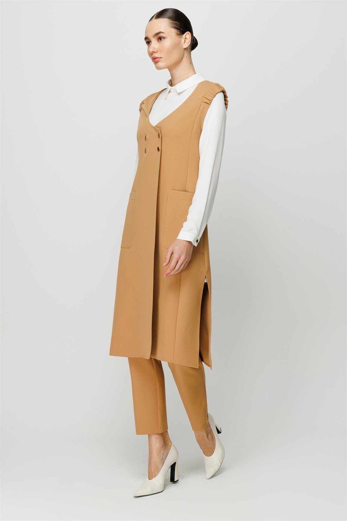 Kruvaze Kapamalı Yelek Pantolon Takım  Camel