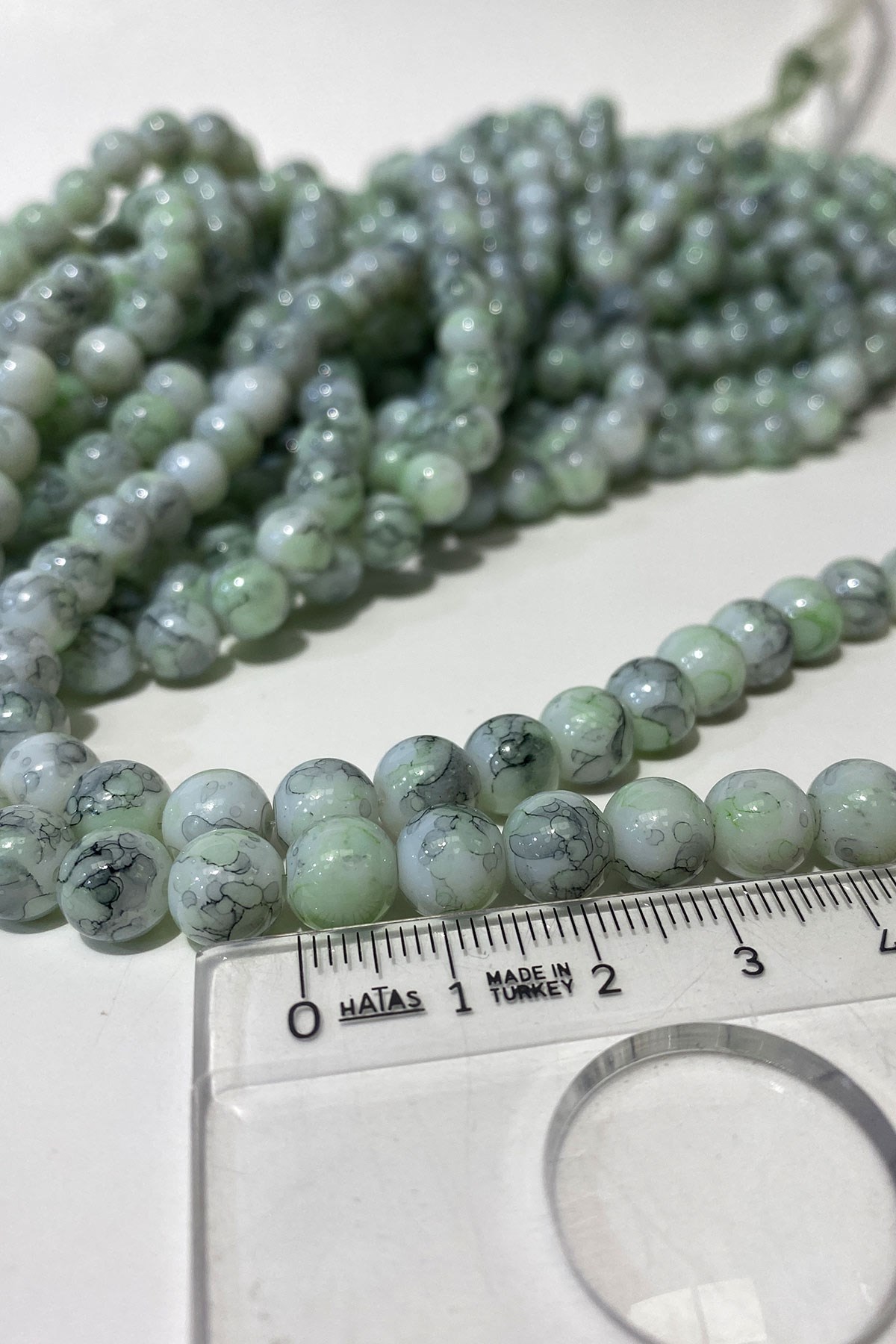 Açık Yeşil Desenli Dizi Cam Boncuk 8 mm