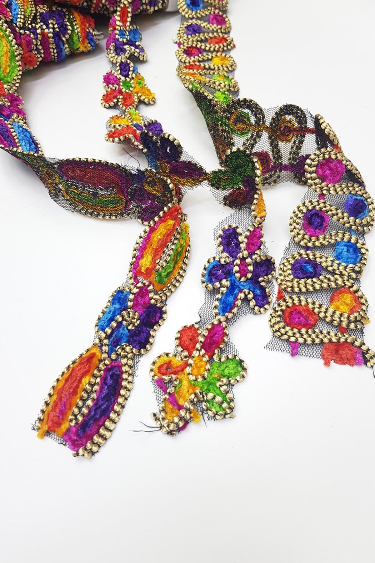 Antik Desenli Renkli Şerit 3-4 cm