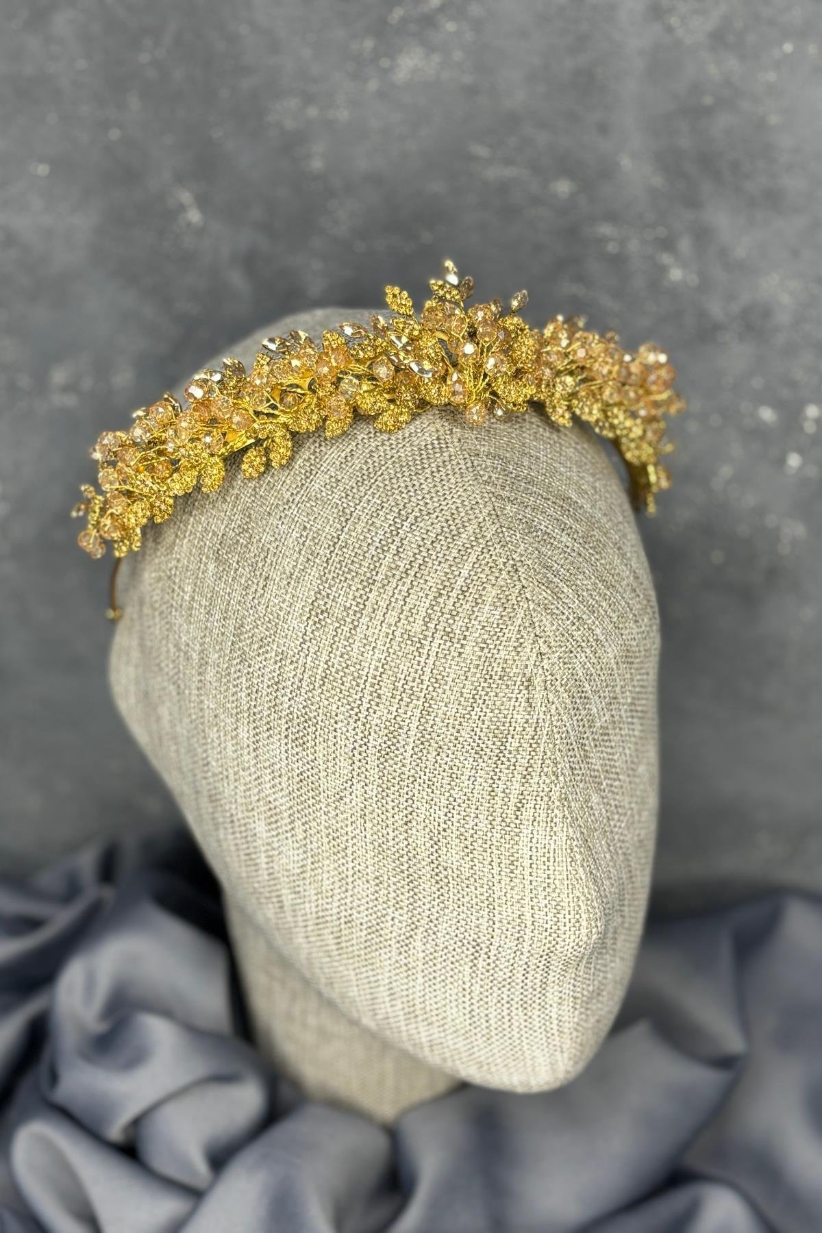 Bal Rengi Boncuk İşlemeli Duru Gelin Kına Tacı