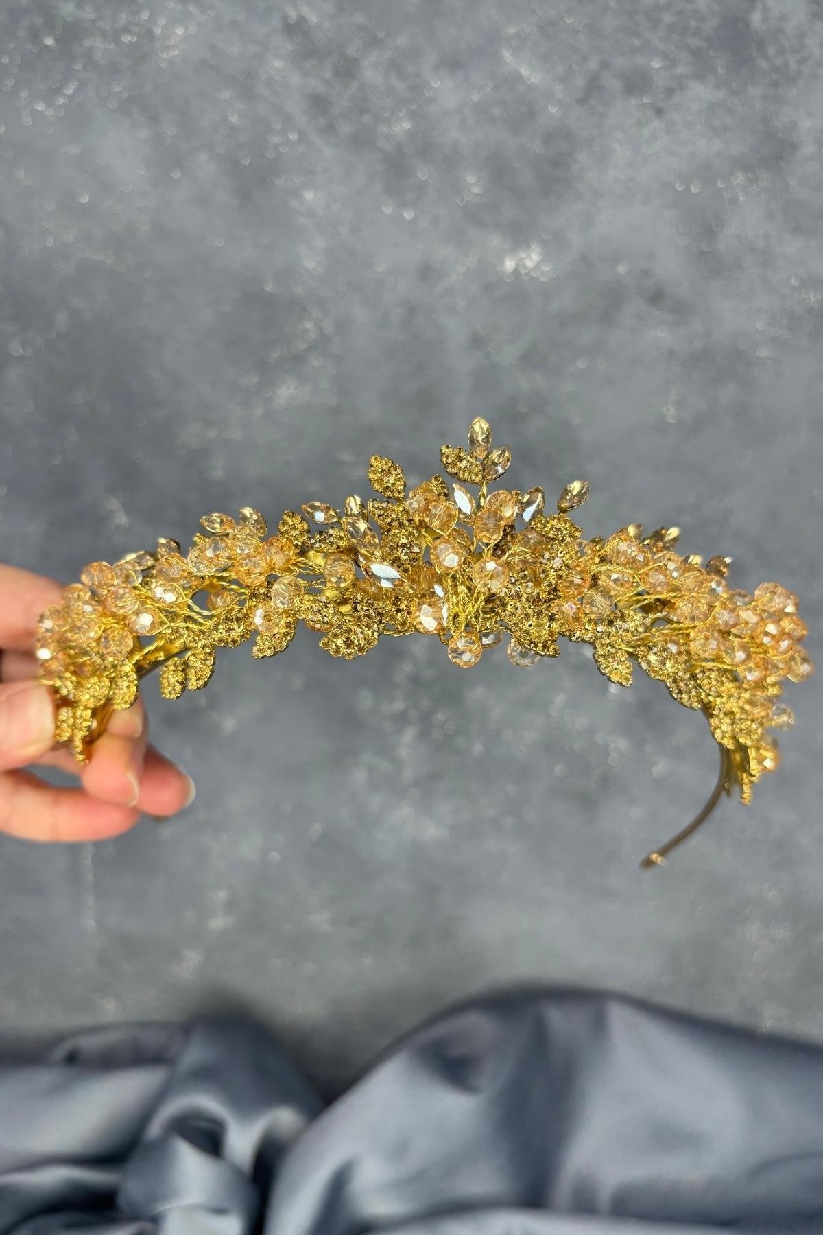 Bal Rengi Boncuk İşlemeli Duru Gelin Kına Tacı