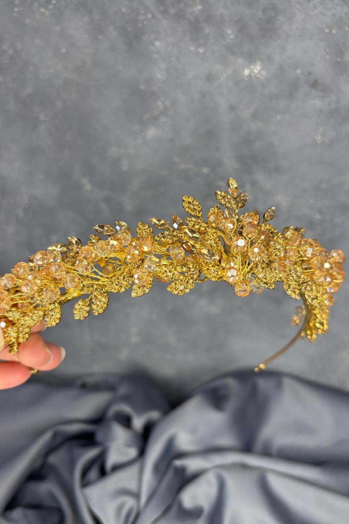 Bal Rengi Boncuk İşlemeli Duru Gelin Kına Tacı