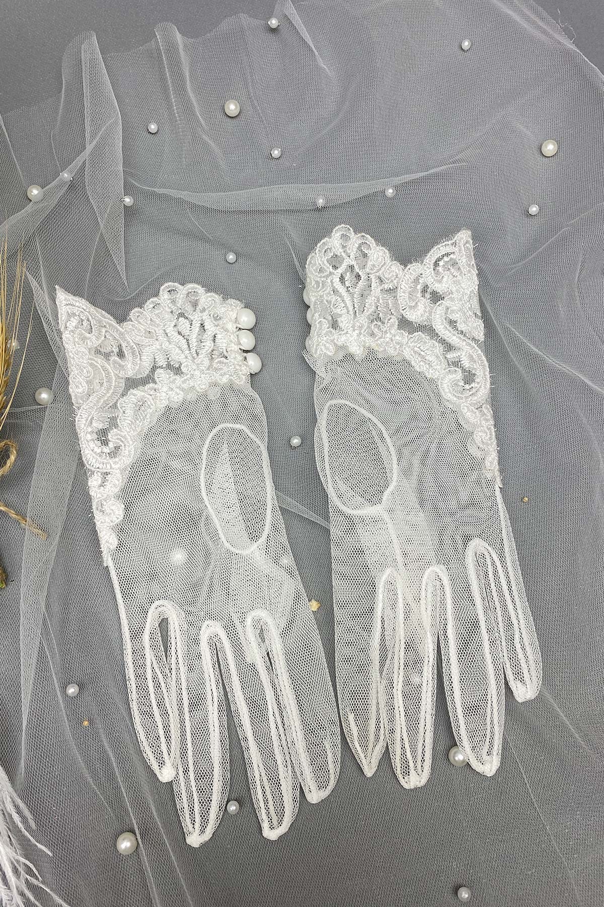 Başaklı Islak Laleli Gelin Buketi Nikah Şapkası ve Gelin Eldiveni Seti