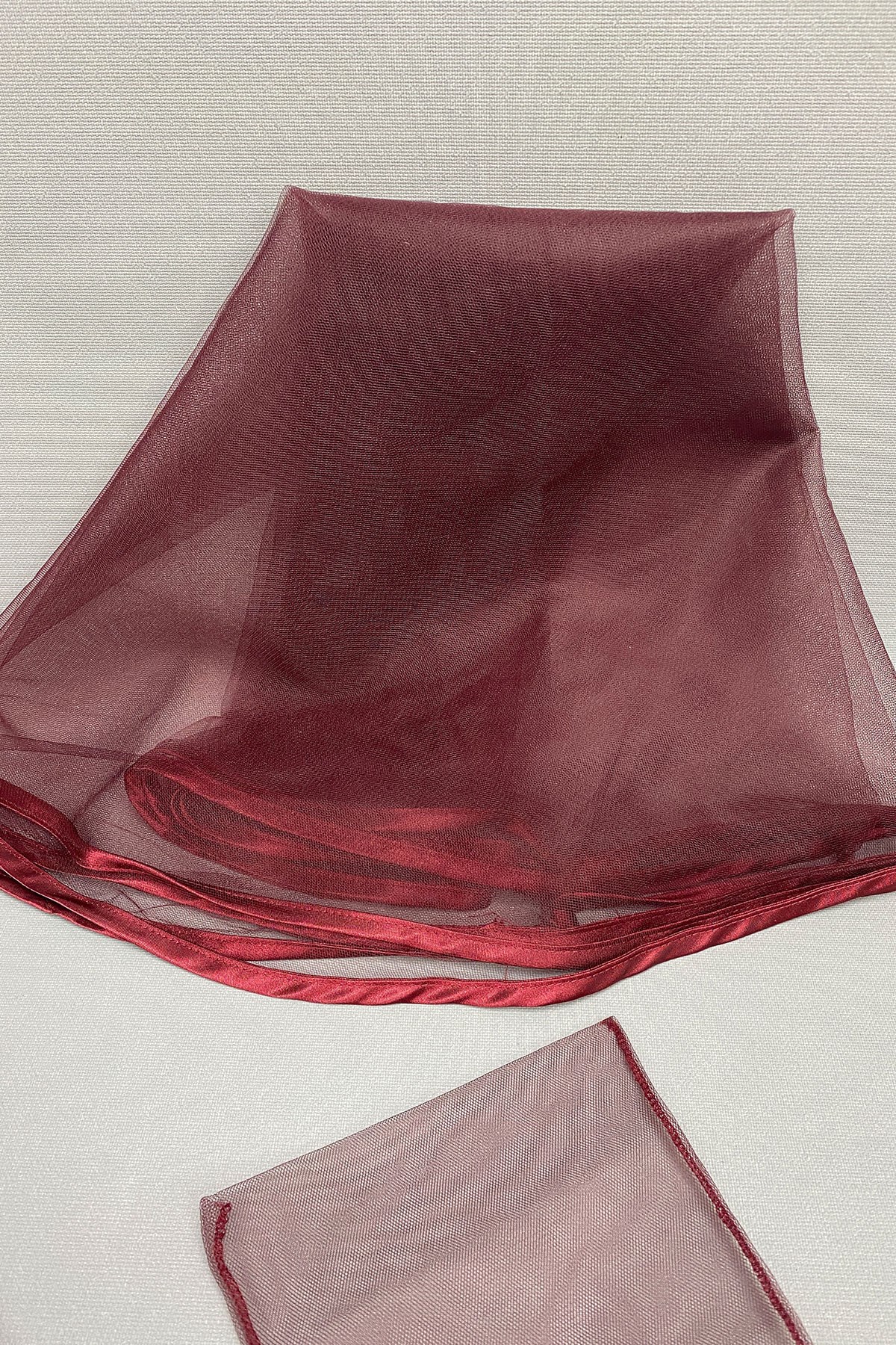 Biyeli Gelin Duvağı Nakışlı Damat Örtüsü ve Takı Kurdele Seti