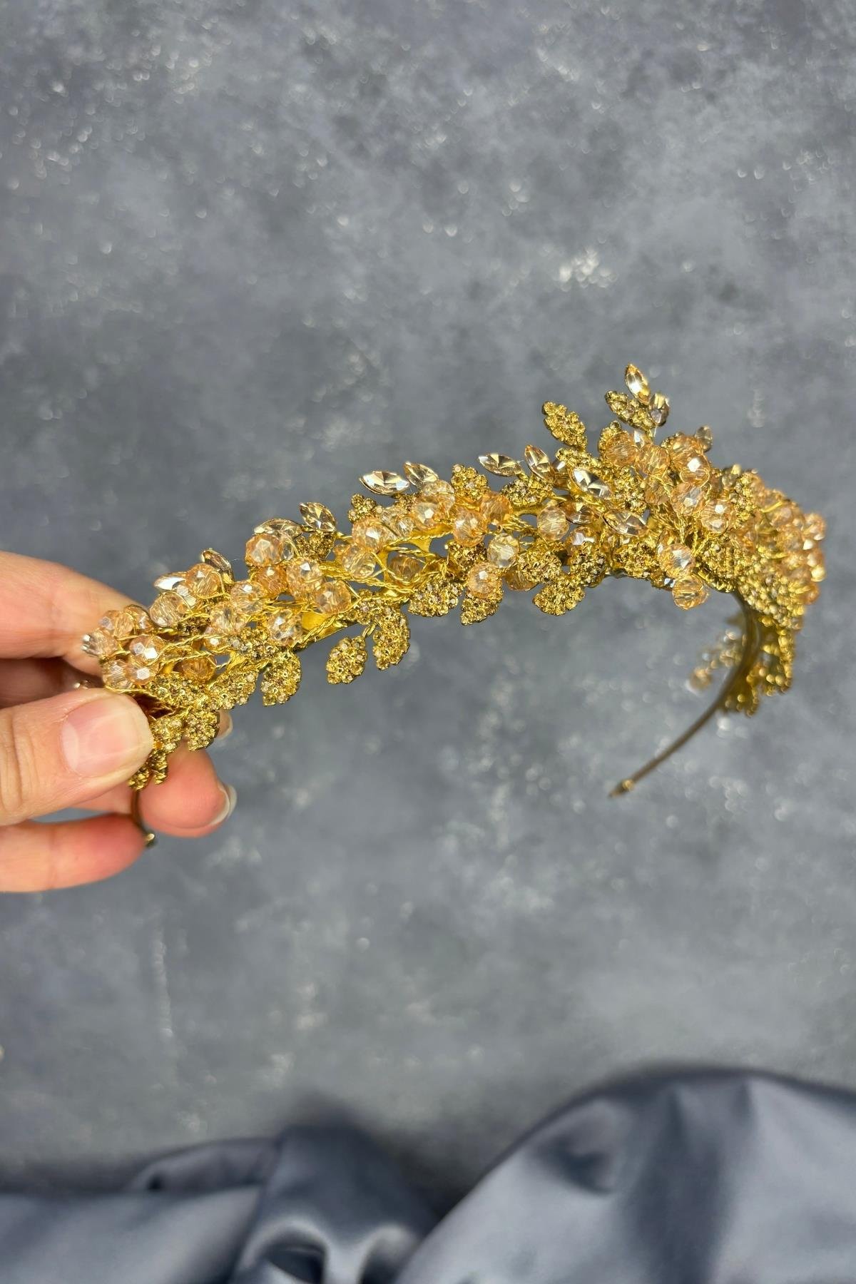 Boncuk İşlemeli Duru Gelin Kına Tacı