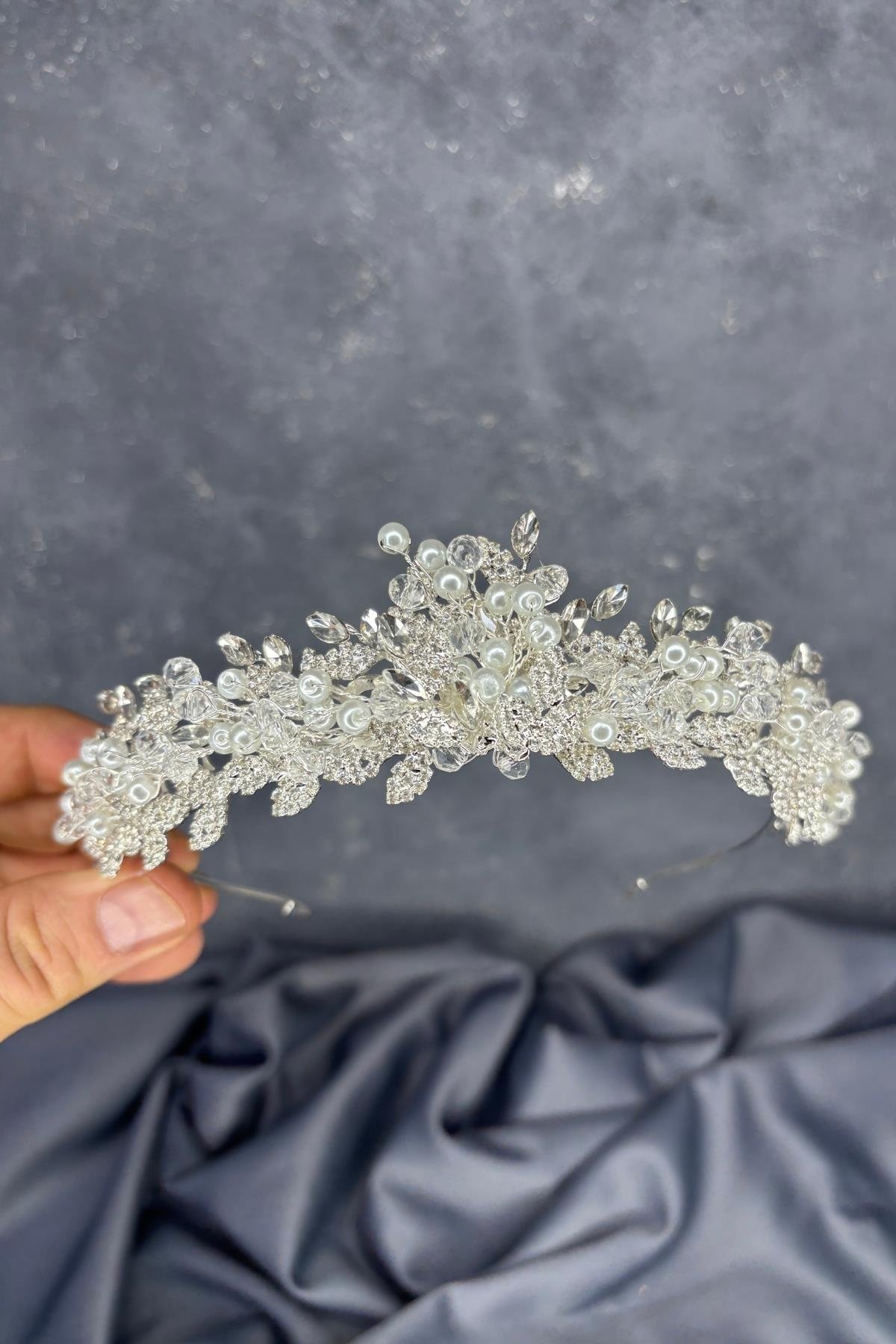 Boncuk İşlemeli Duru Gelin Kına Tacı