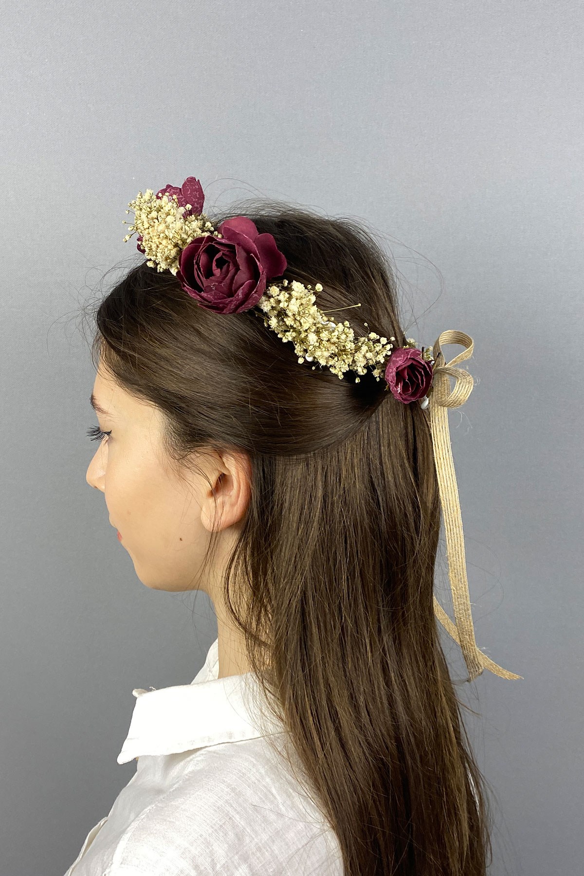 Bordo Şakayık Çiçekli Cipsolu Fiyonklu Dış Çekim Gelin Tacı