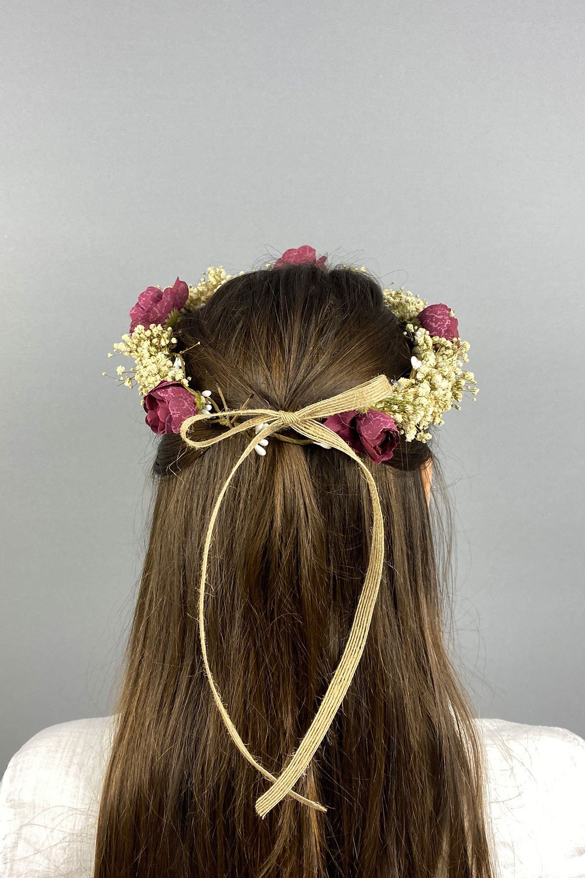 Bordo Şakayık Çiçekli Cipsolu Fiyonklu Dış Çekim Gelin Tacı