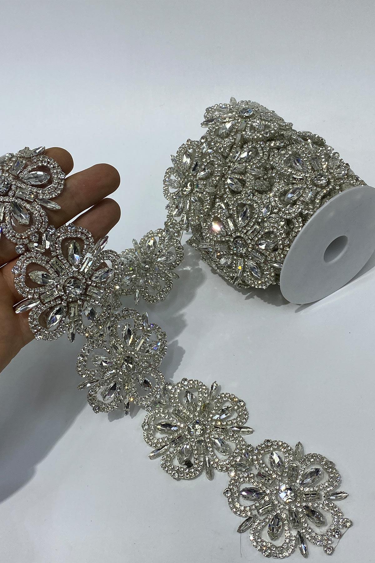 Çiçek Desen Taşlı Şerit Aplik Bordür