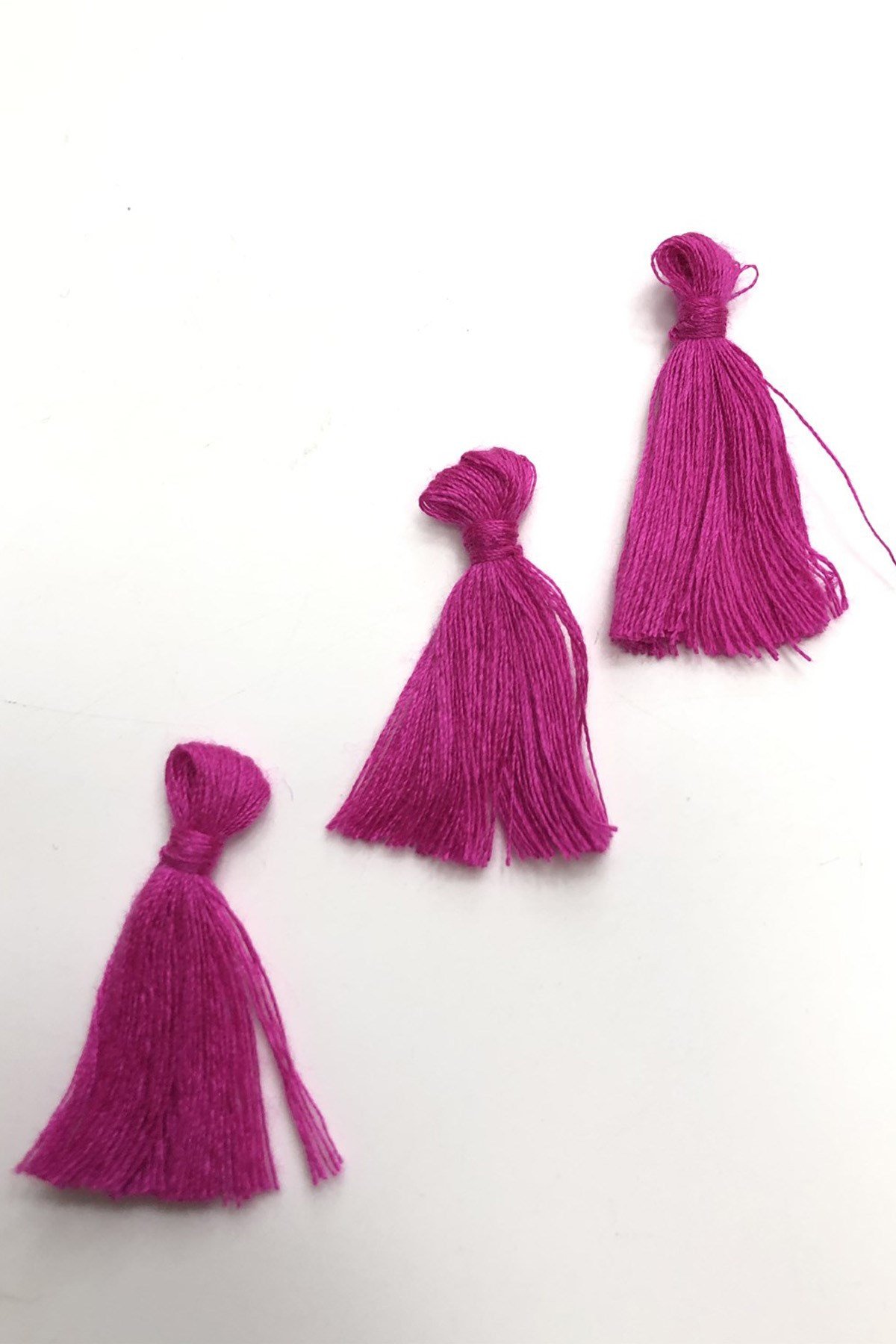 Fuşya Pamuk Püskül 10 Adet  3 cm