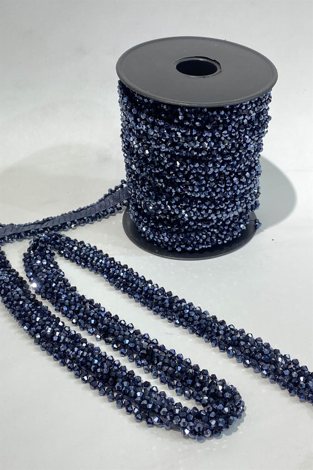 Geniş Kristal Boncuk İşlemeli Şerit