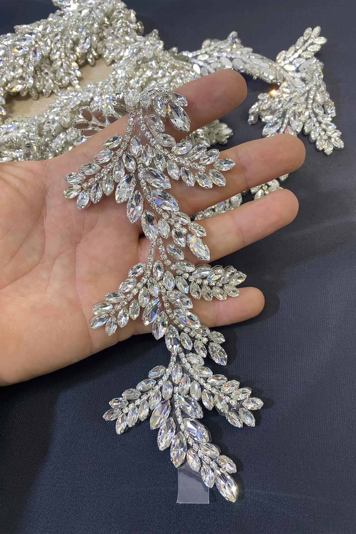 Geniş Tasarım Mekik Taşlı Abiye Şerit Taş Bordür