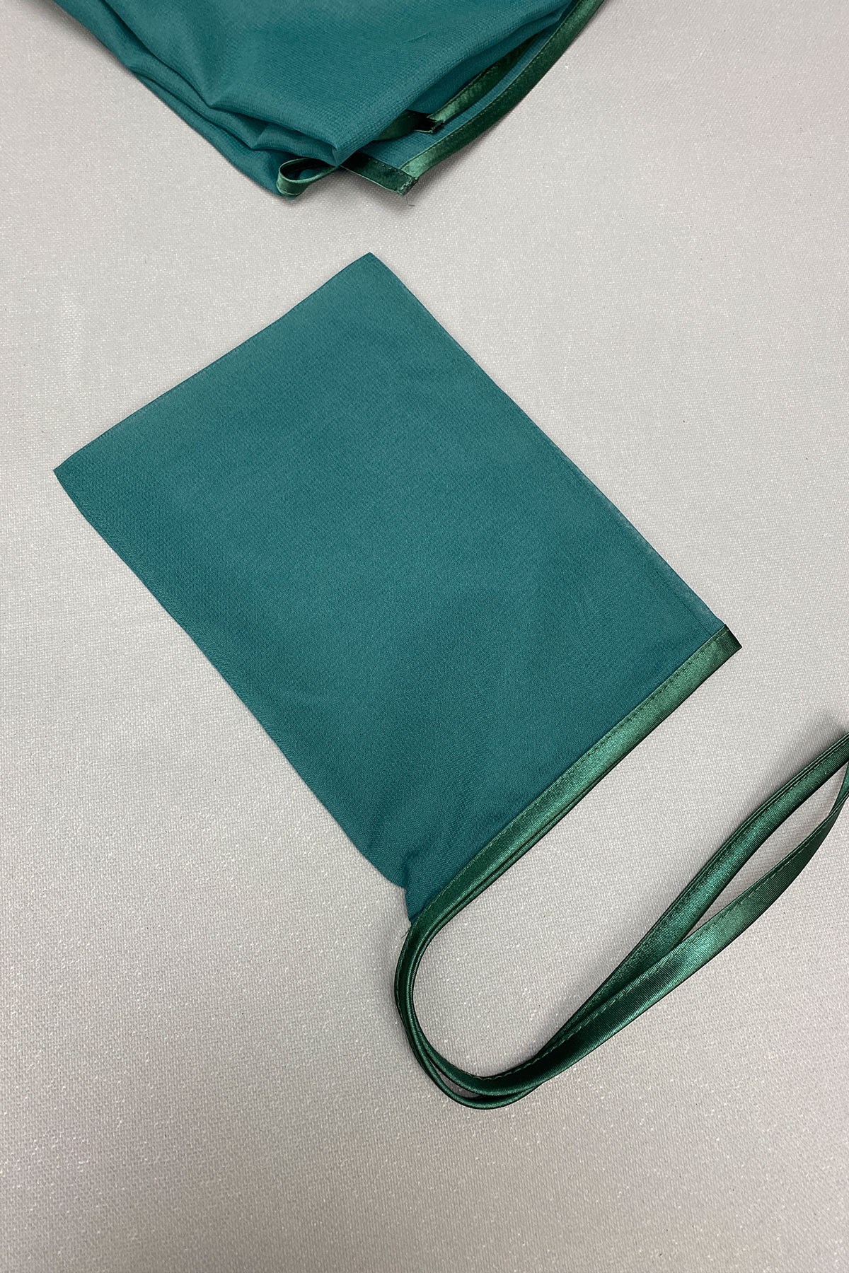 Gold Nakış Simli Biyeli Ay Yıldızlı Damat Örtüsü Seti