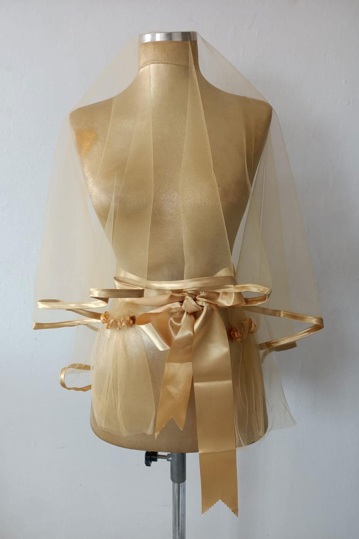 Gold Rengi Biyeli Zarif Sade Tasarım Gelin Kına Yüz Örtüsü