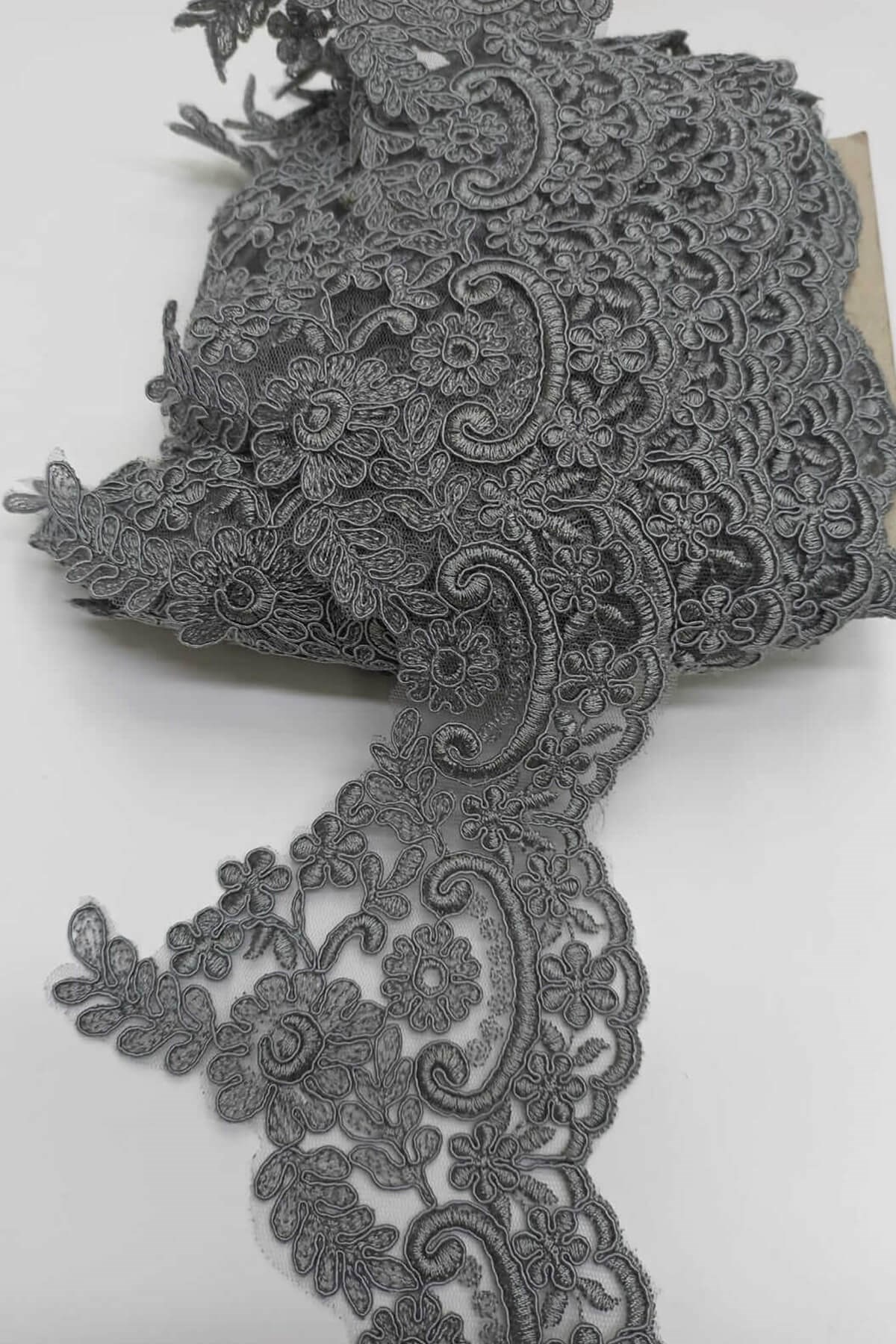 Gri Fransız Güpür Dantel Şerit