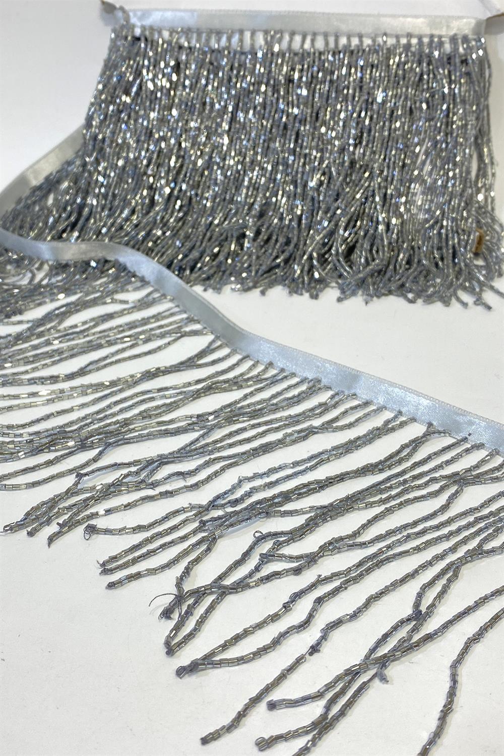 Gri Renk Boncuklu 15 cm Saçak Püskül