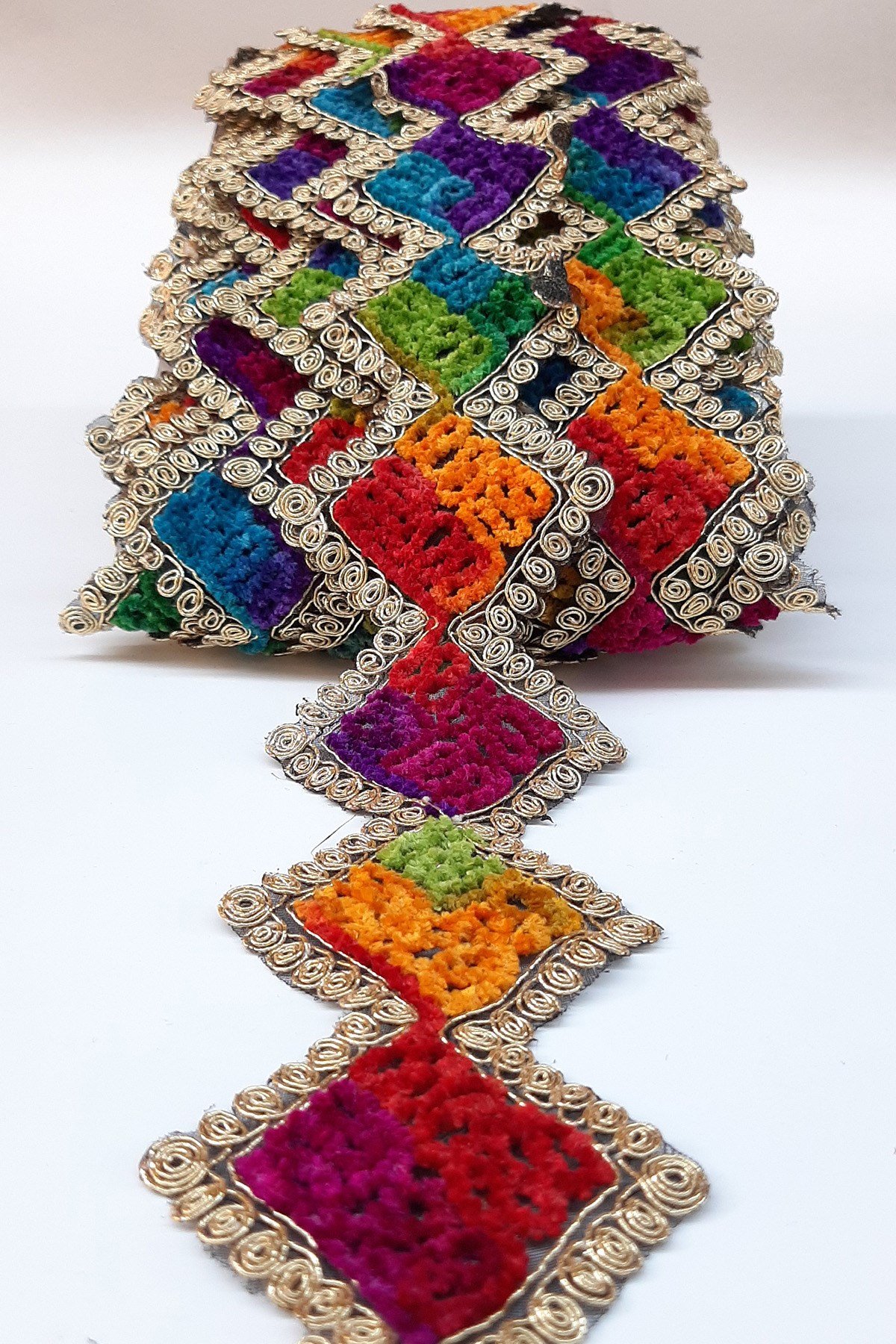 Gümüş Köşeli Kare Desenli Antik Şerip Güpür