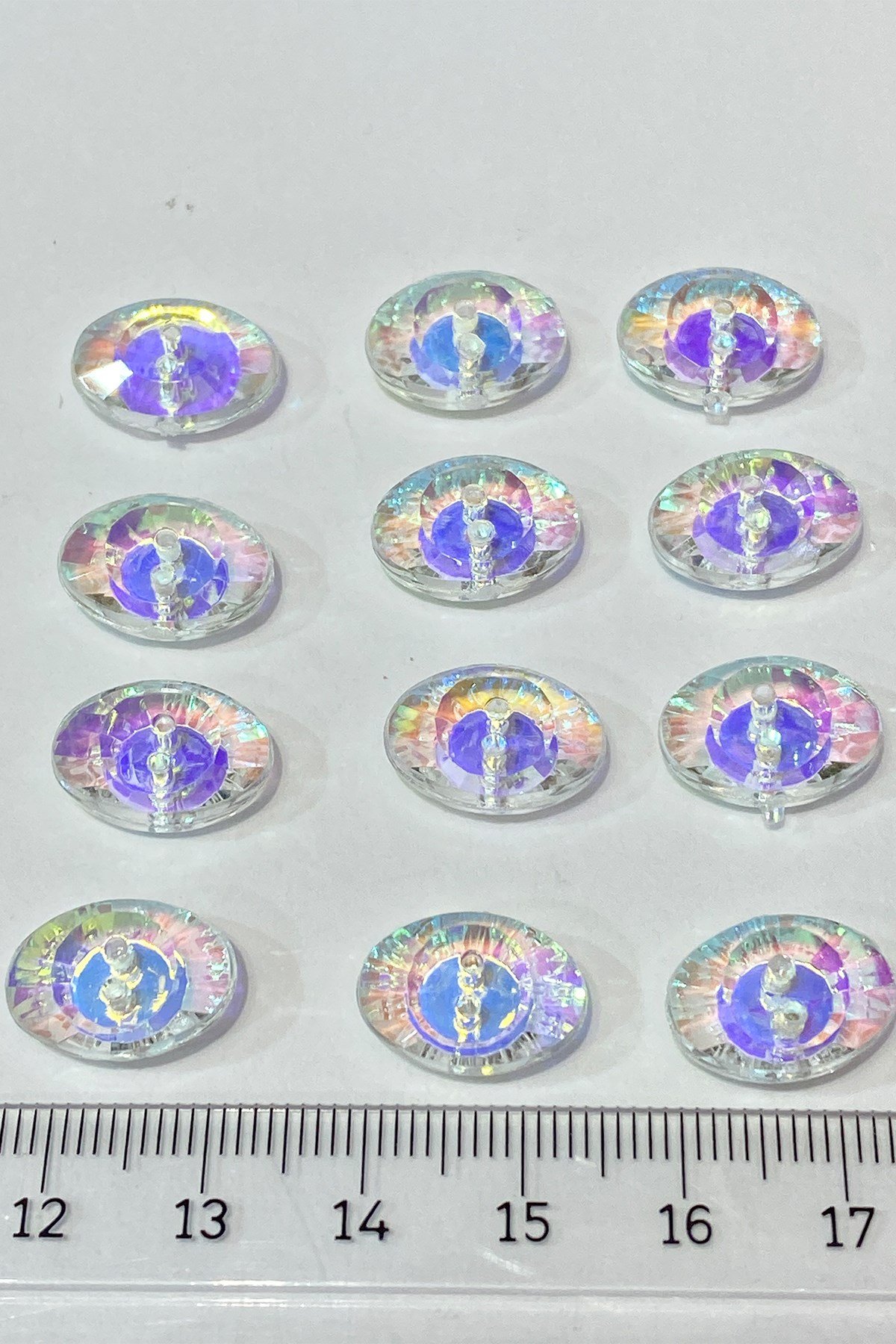 Janjanlı Ortadan Delikli Oval Düğme 10 Adet