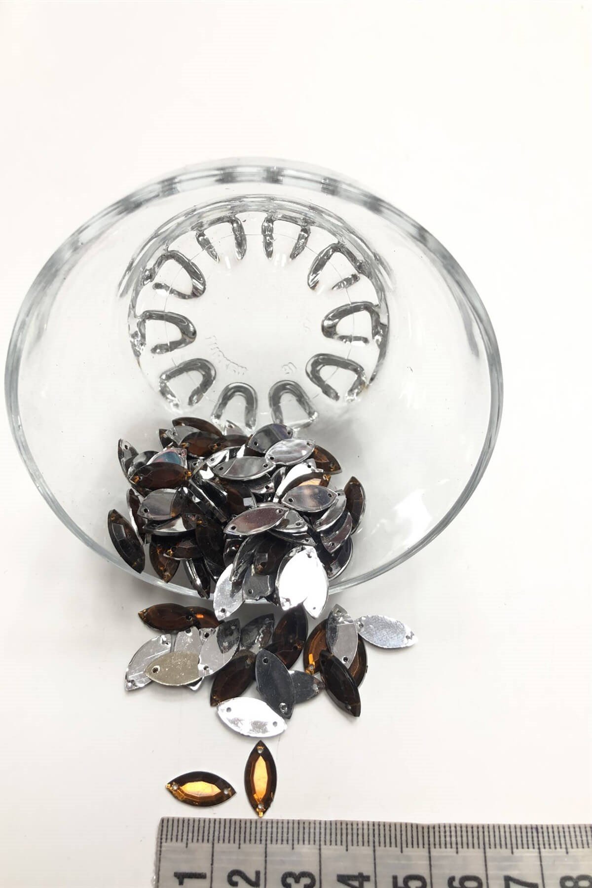 Kahve Mekik Plastik Dikme Taş 20 gr