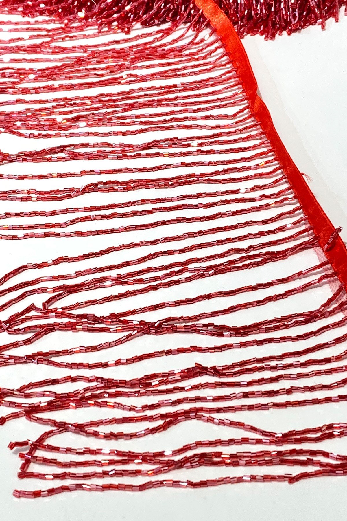 Kırmızı Boncuklu 15 cm Saçak Püskül Şerit