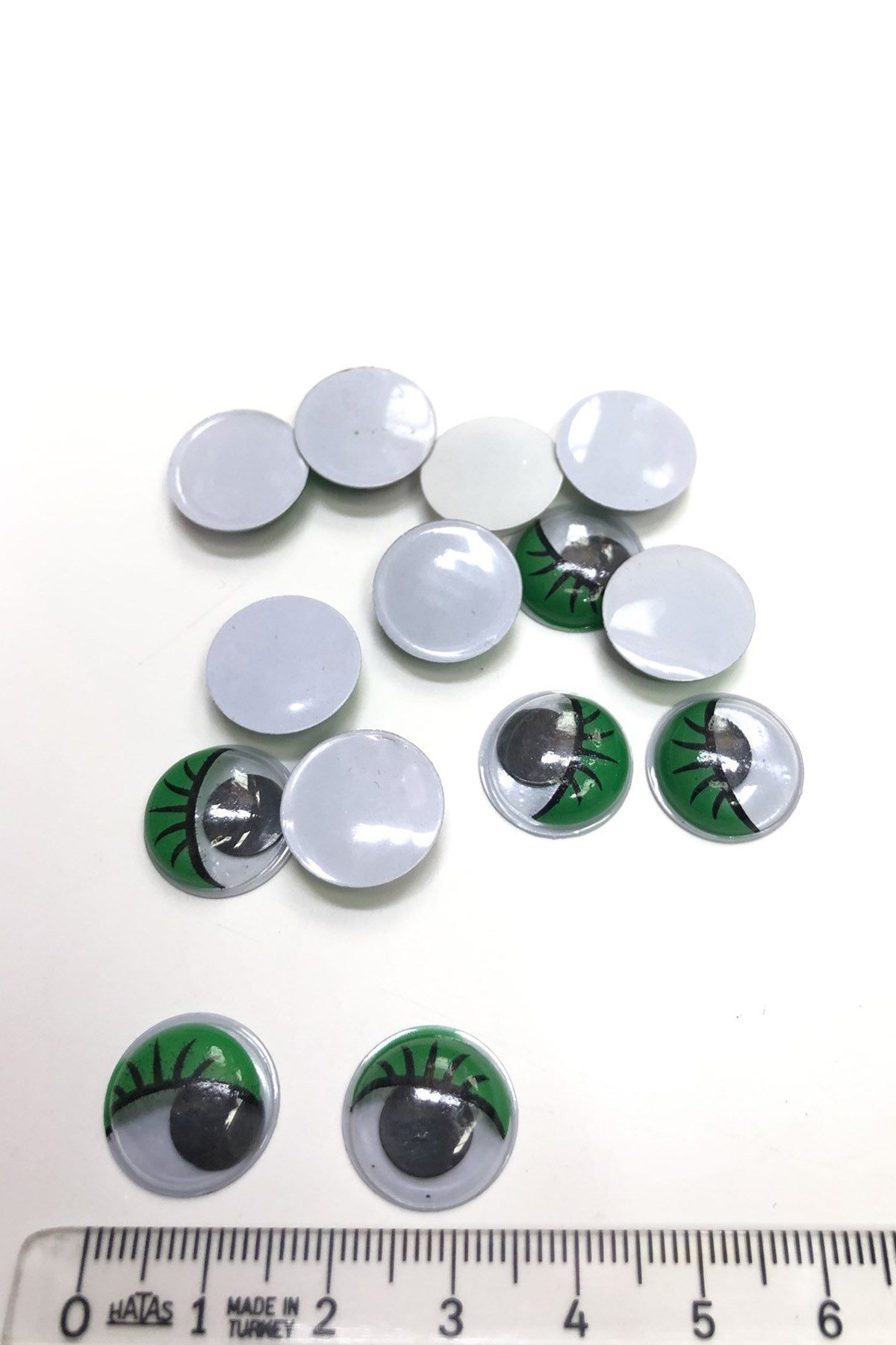 Kirpikli Oynar Göz Yeşil