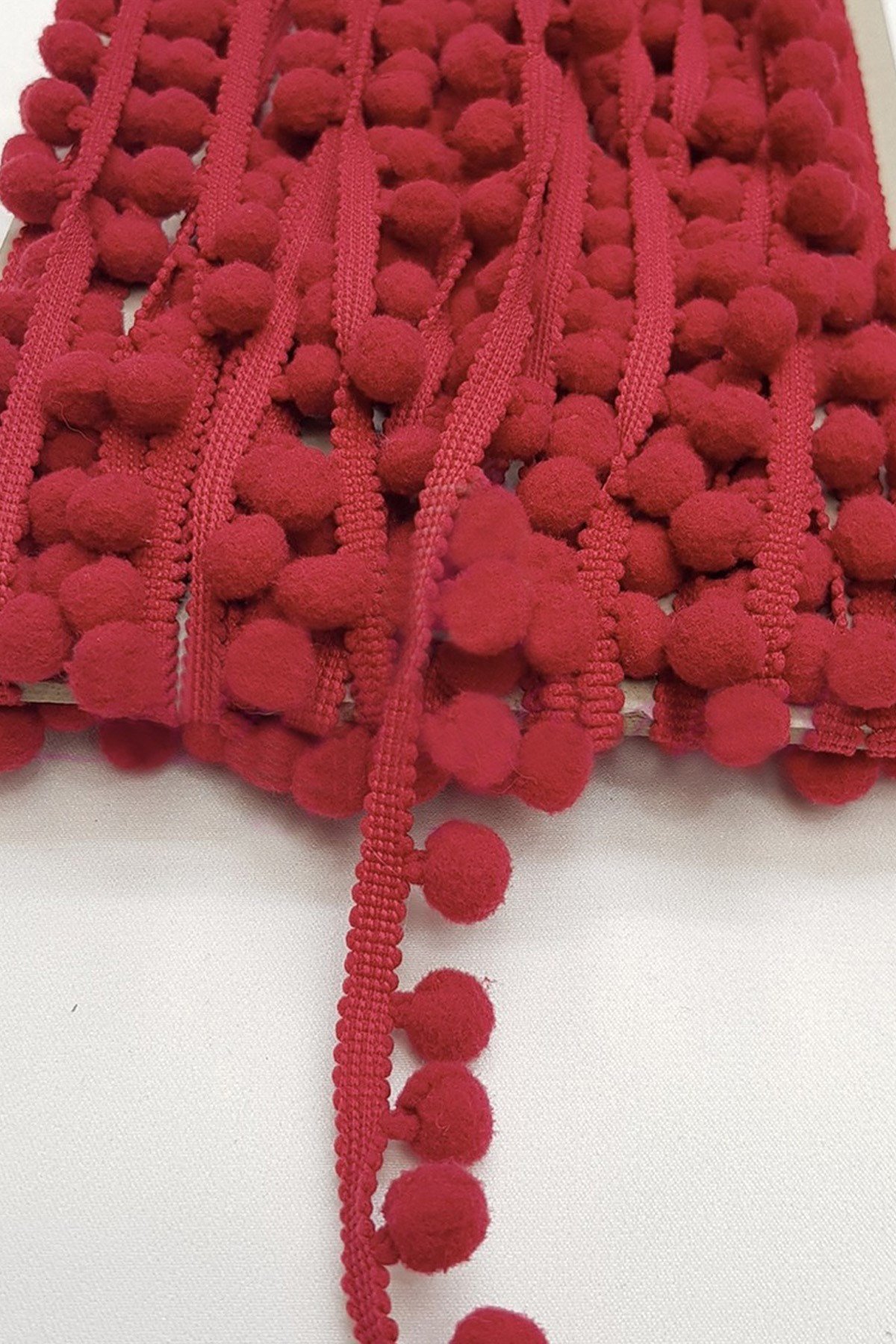 Koyu Kırmızı Şerit Ponpon 1,5cm