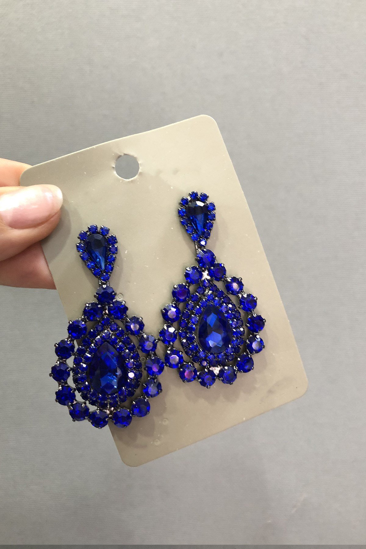 Koyu Mavi Kristal Cam Taşlı Küpe