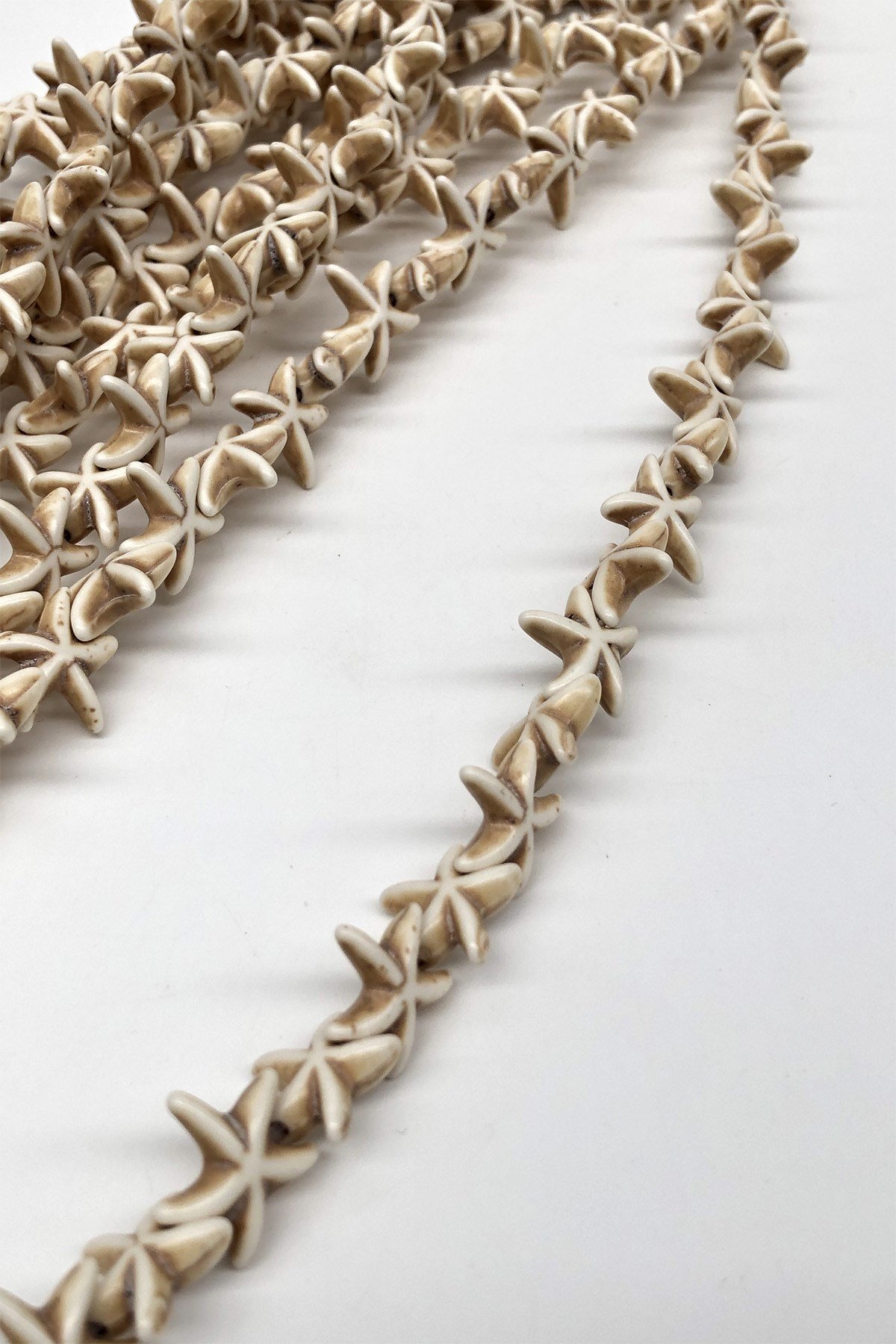 Krem Rengi Yıldız Taş Boncuk