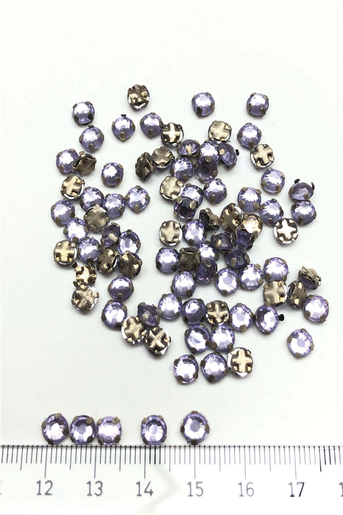 Lila Küçük Kasalı Dikme Taş 25 adet