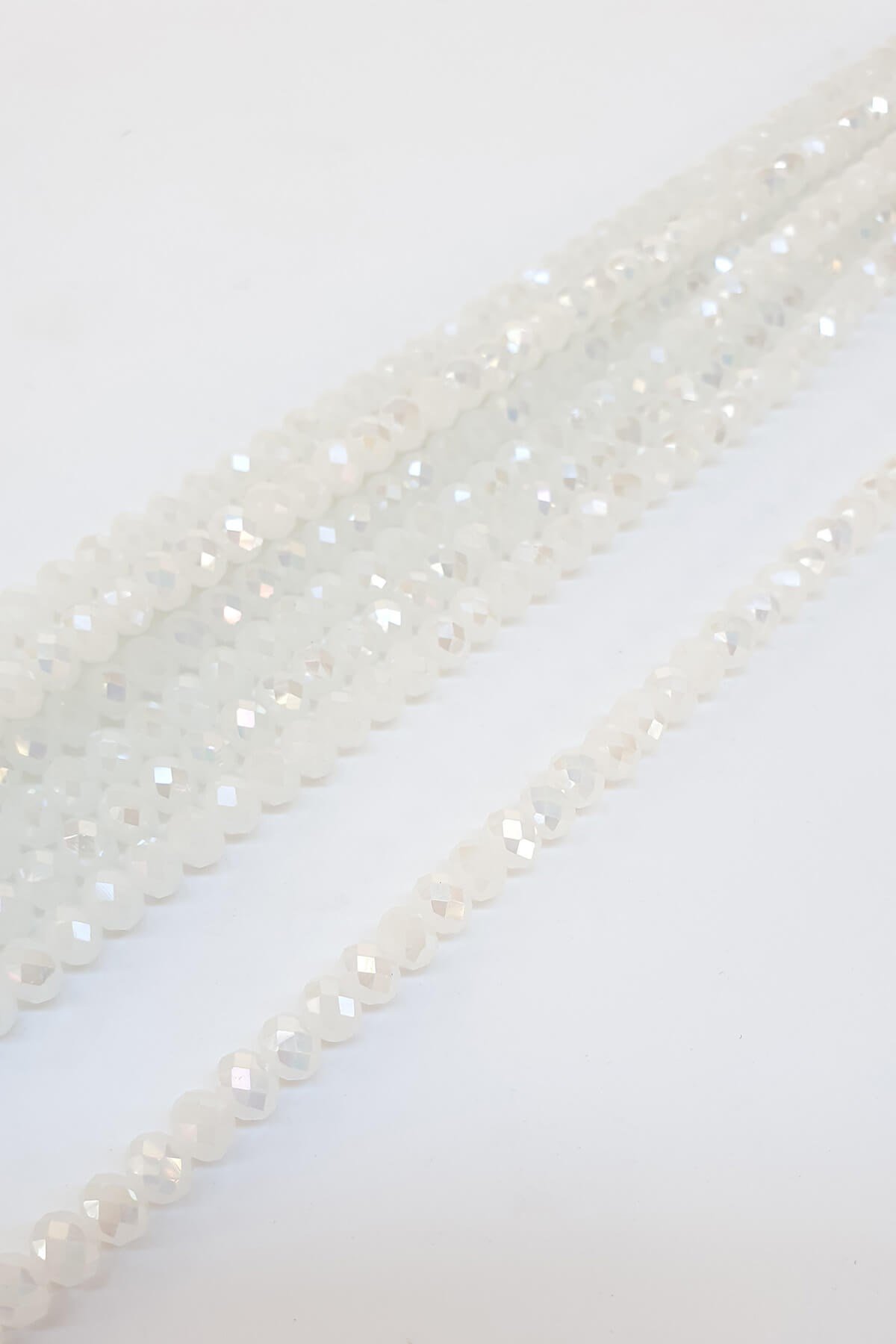 Mat Beyaz Kristal Boncuk 6 Mm