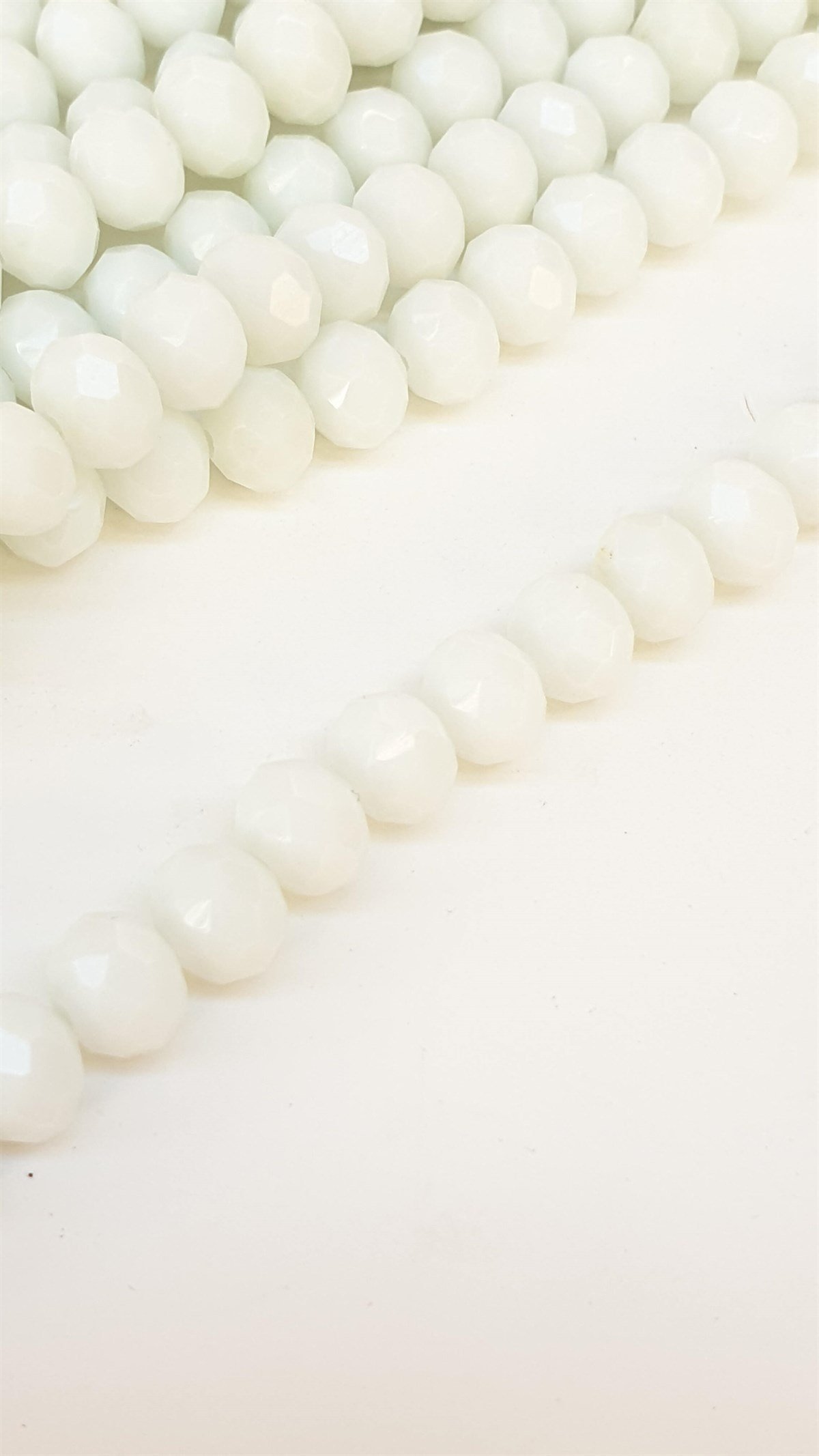 Mat Beyaz Kristal Boncuk 8 mm