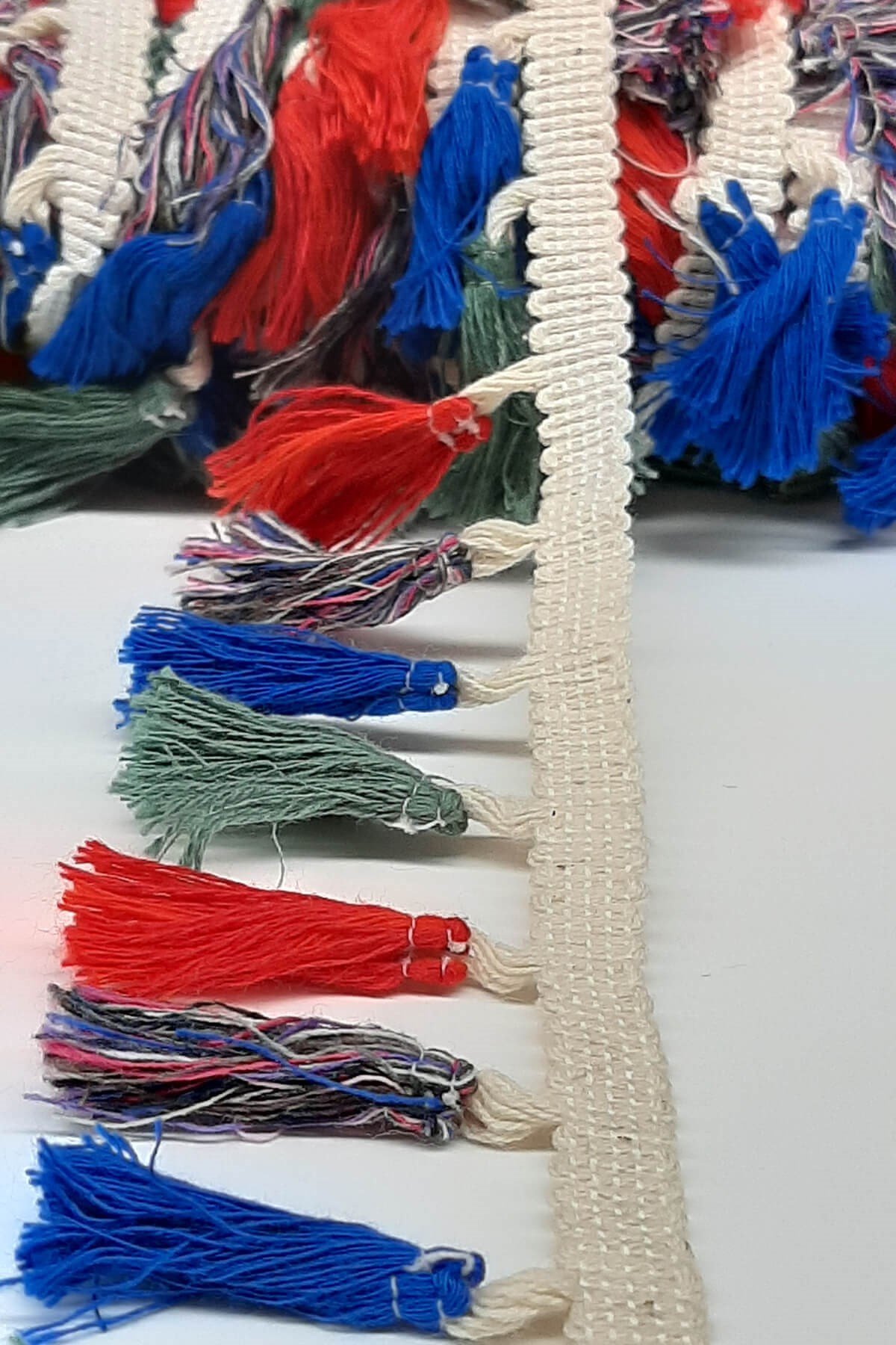 Mavi Kırmızı Yeşil Pamuk Saçak Püskül