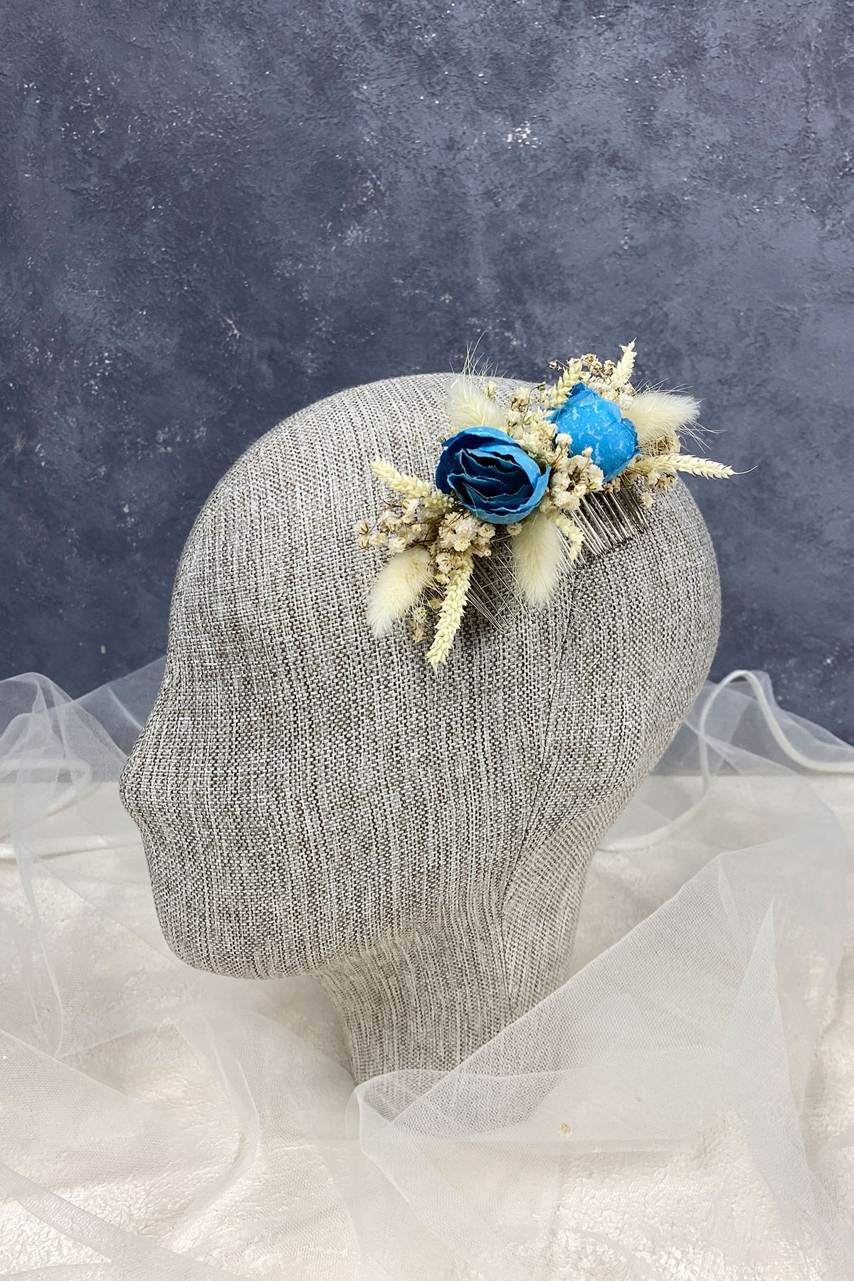 Mavi Pamuk Otu Cipso ve Yapay Çiçekli Taraklı Saç Tokası