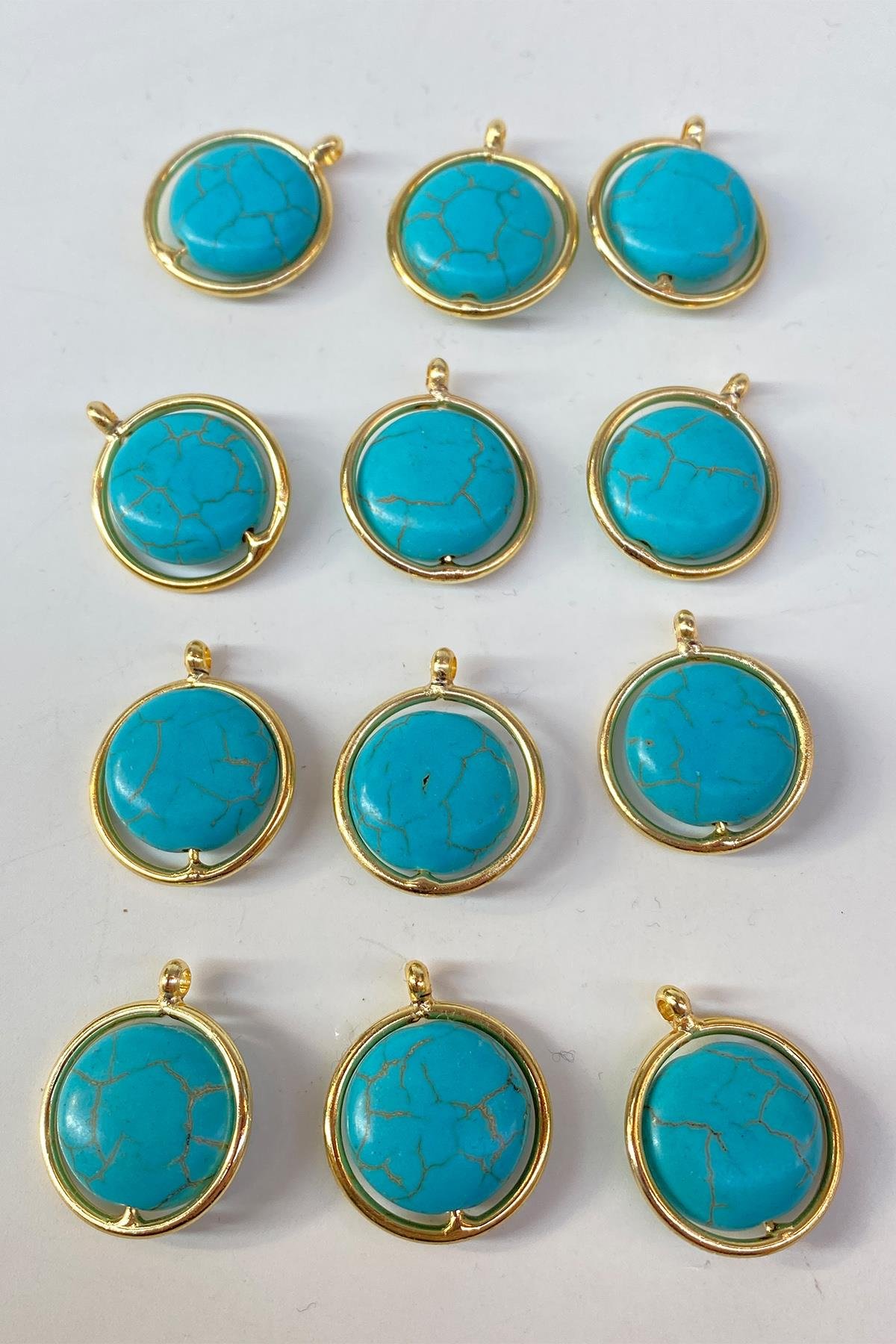 Mavi Turkuaz Oval Dogal Taşlı Gold Detaylı Kolye Ucu