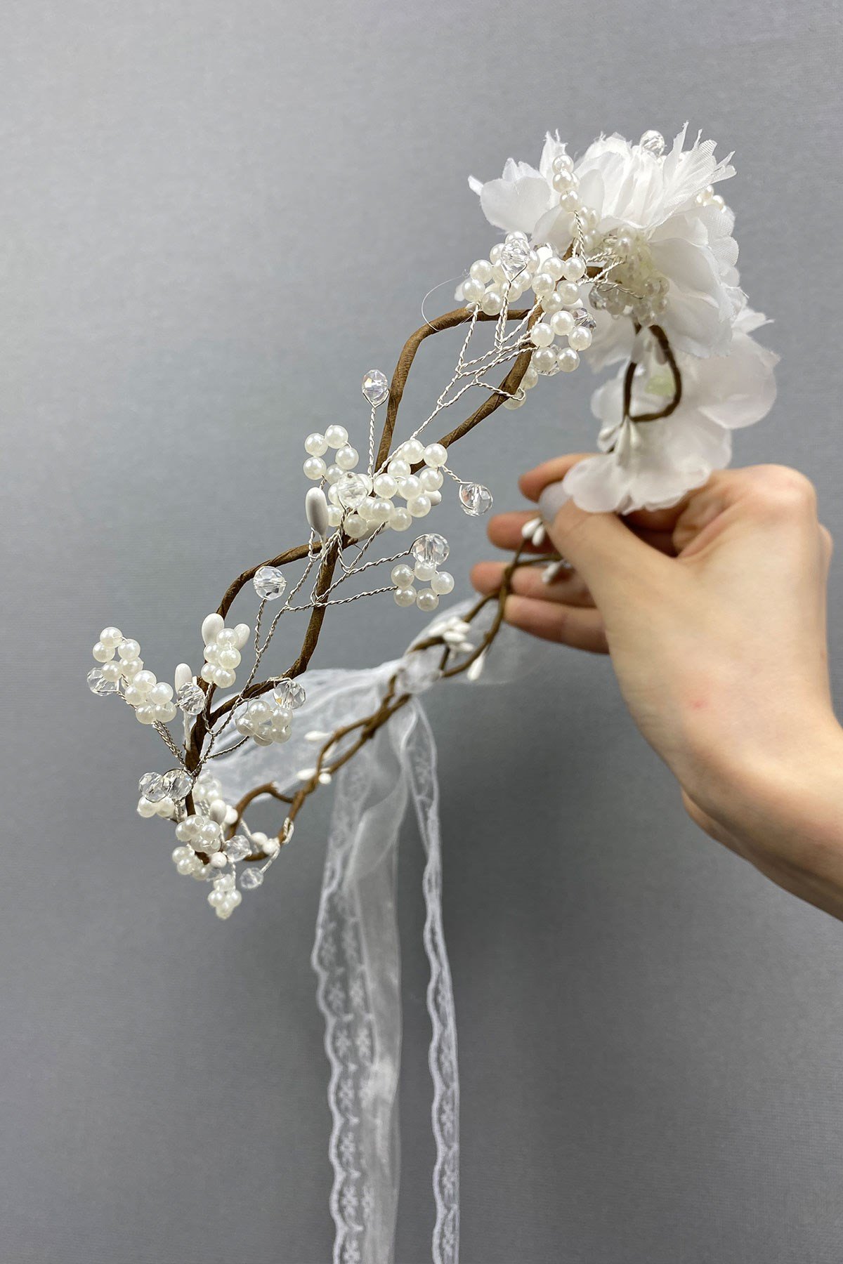 Özel Tasarım El Yapımı İncili ve Çiçekli Gelin Tacı ve Saç Aksesuarı