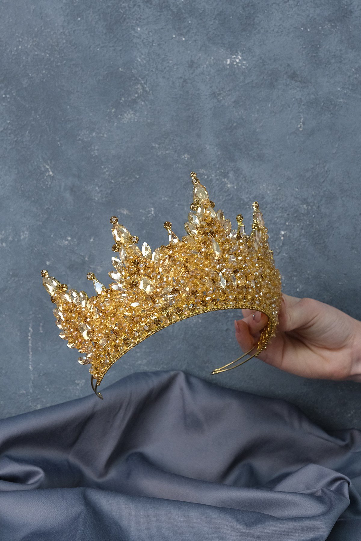 Paris Yüksek Yoğun Boncuk İşlemeli Gelin Kına Tacı