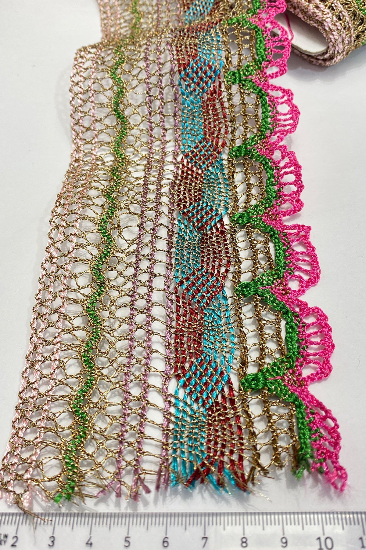 Pembe Simli Dantel İşlemeli Antik Şerit