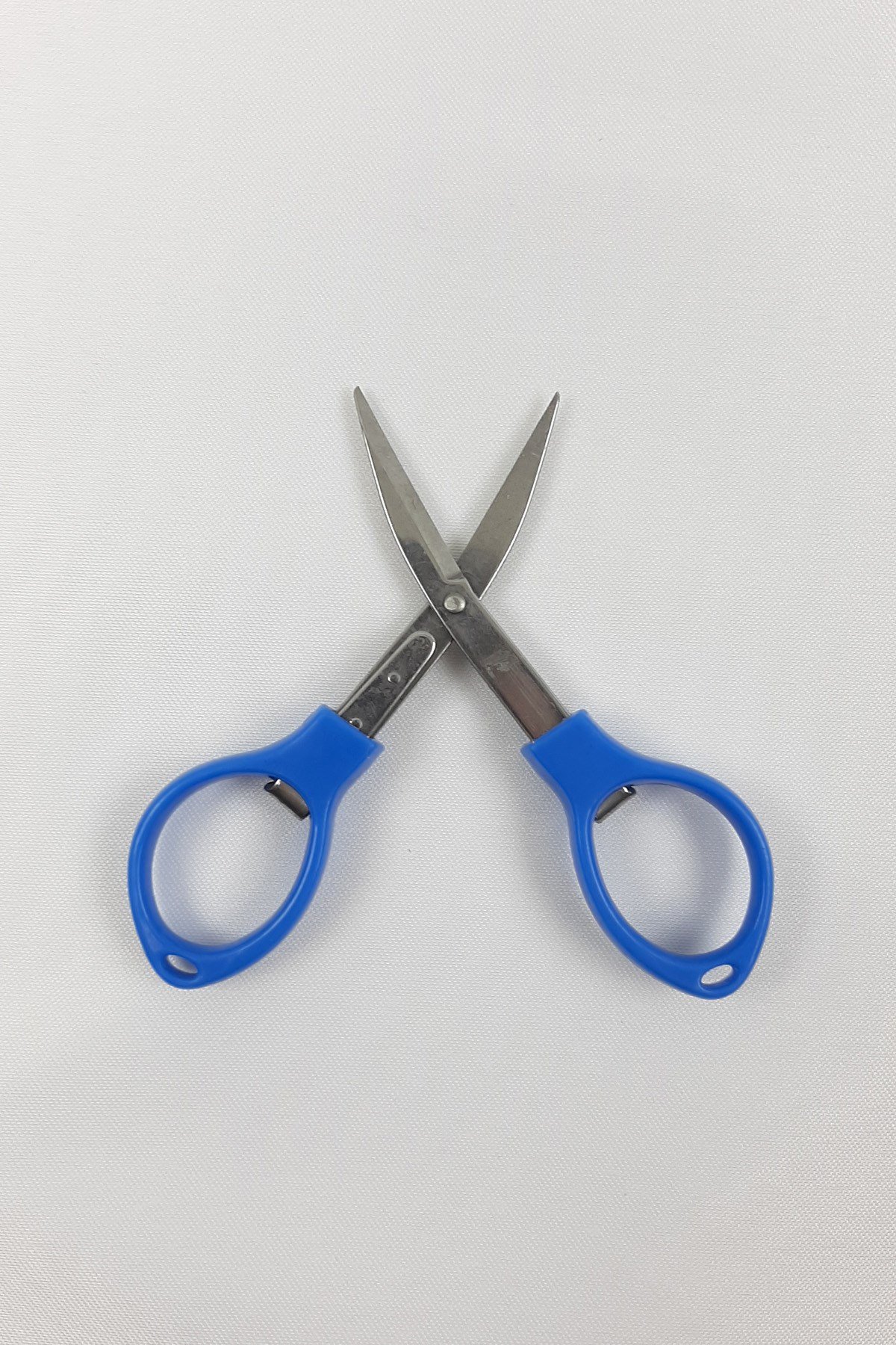 Plastik Saplı Göz Makası