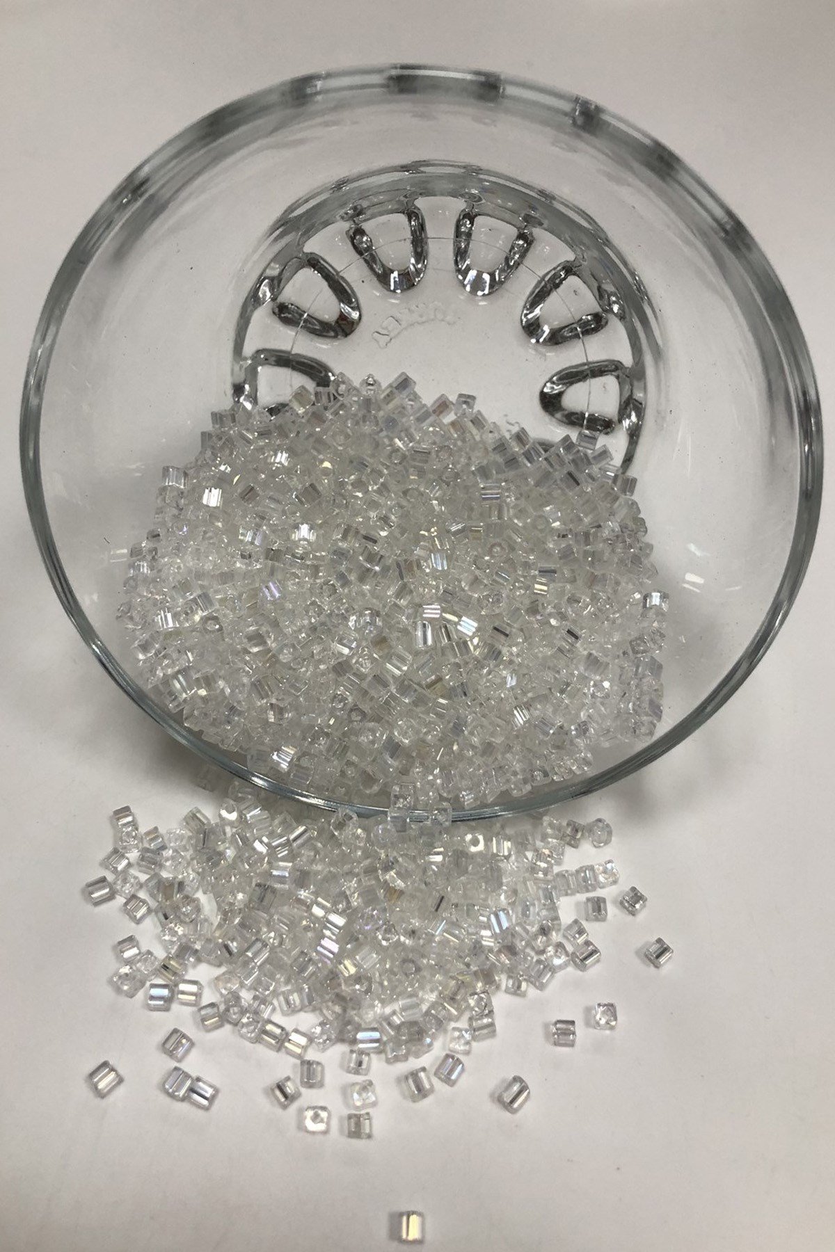 Preciosa Beyaz Kesme Boncuk