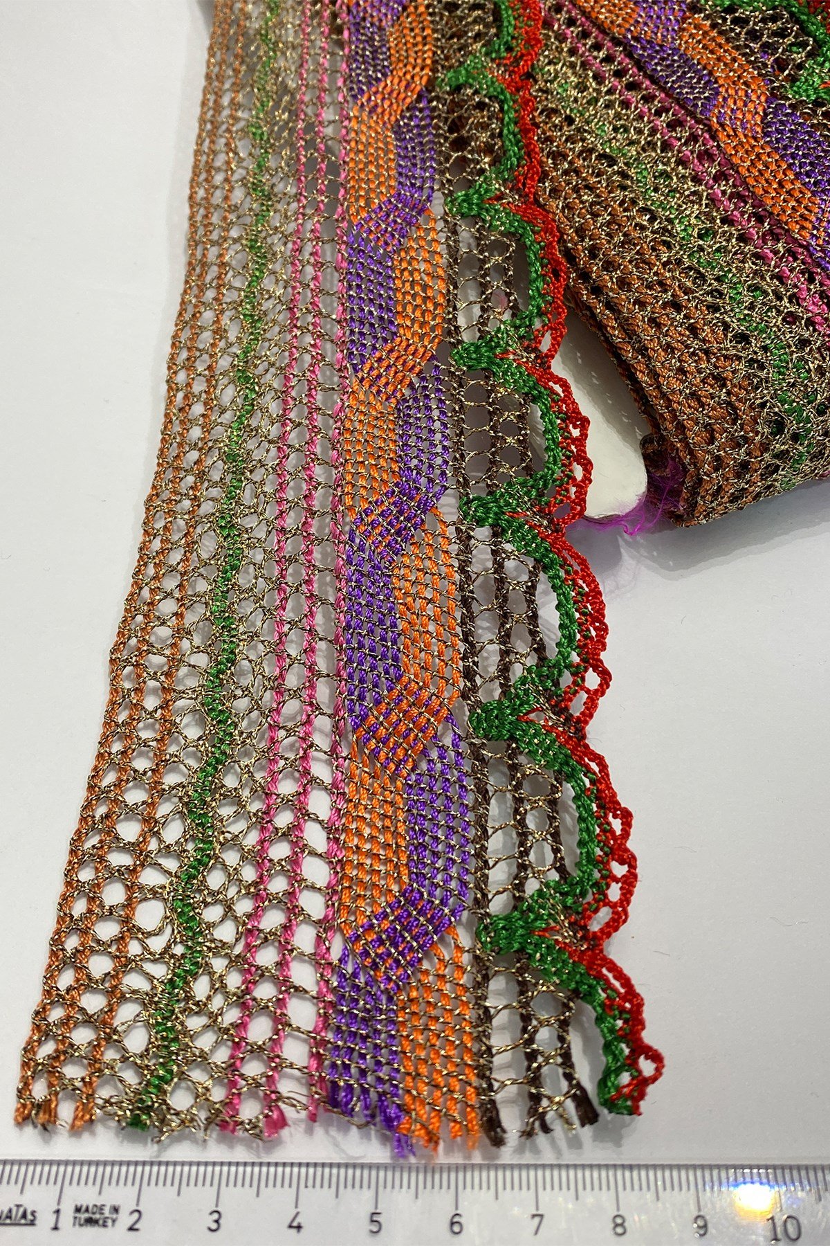 Rengarenk Simli Dantel İşlemeli Antik Şerit