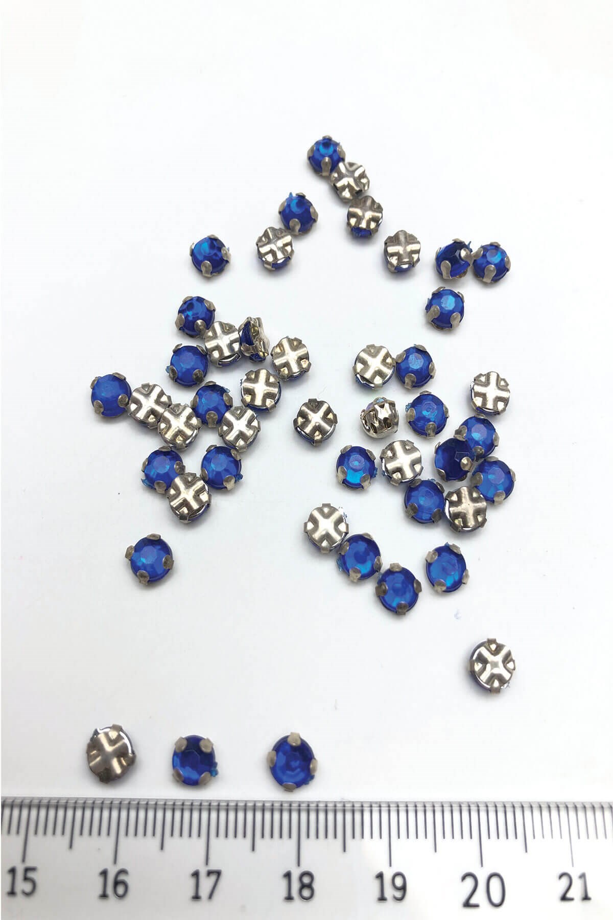 Saks Mavisi Küçük Kasalı Dikme Taş 25 adet