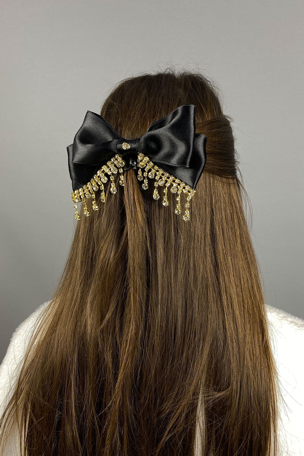 Sallantılı Taşlı Fiyonk Toka Saç Aksesuarı